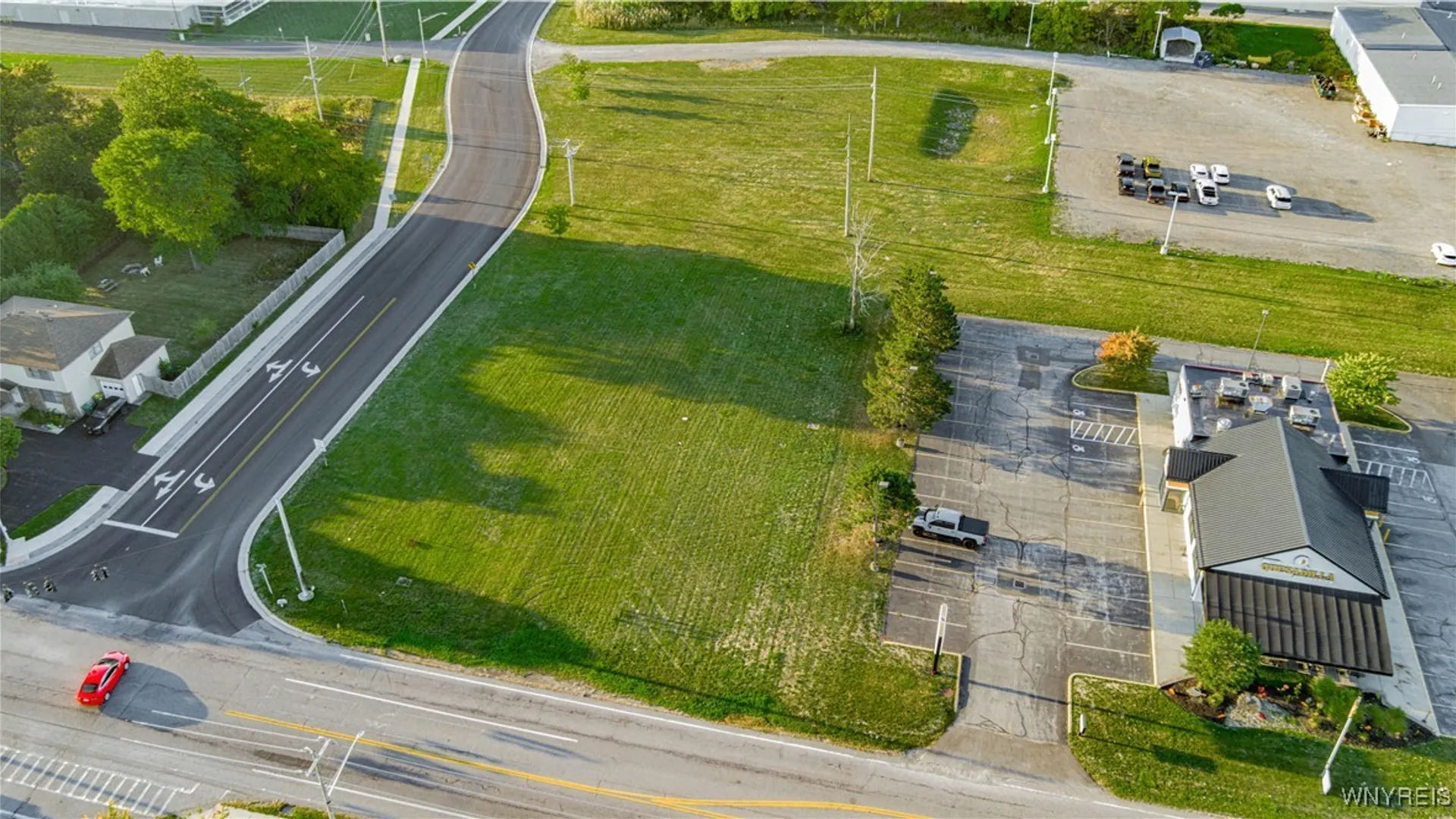 Property at 6230 Shimer Drive, Lockport Town, NY 14094 2