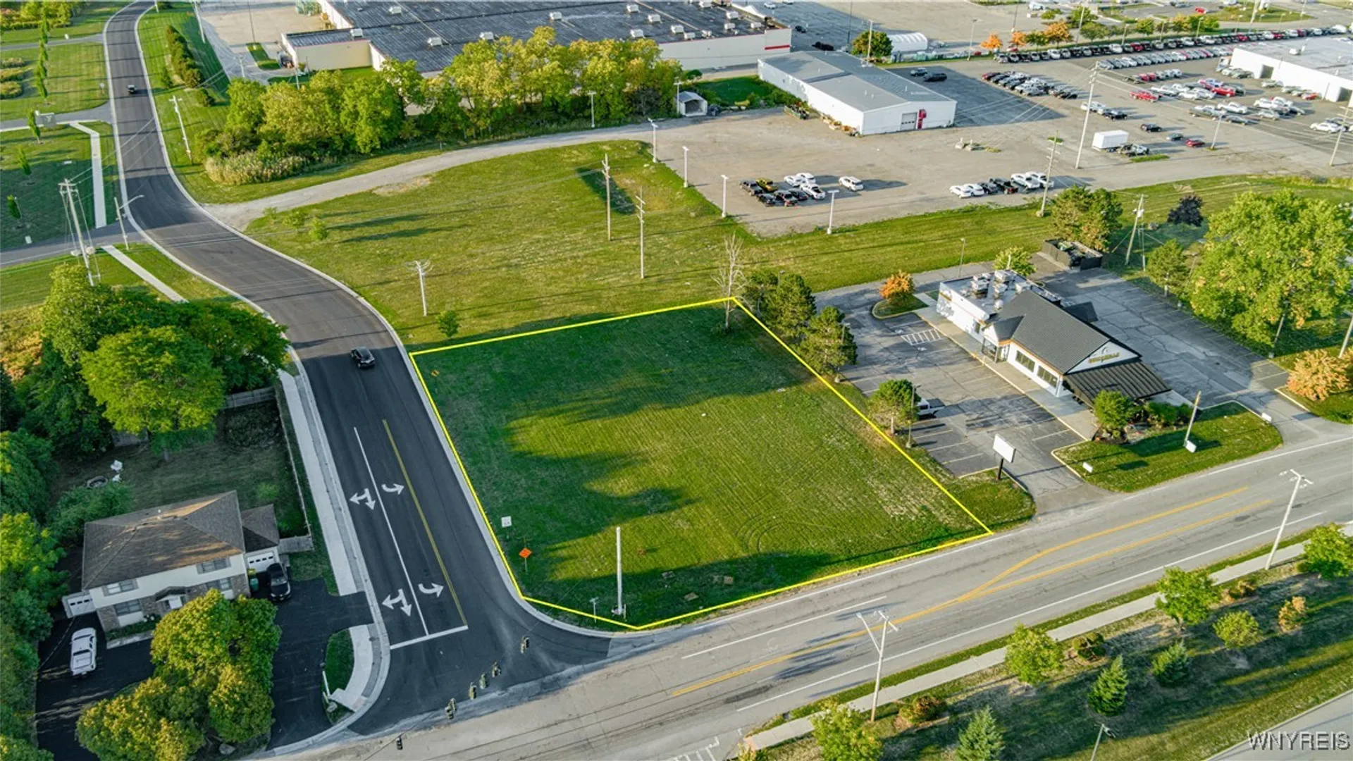 Property at 6230 Shimer Drive, Lockport Town, NY 14094 6