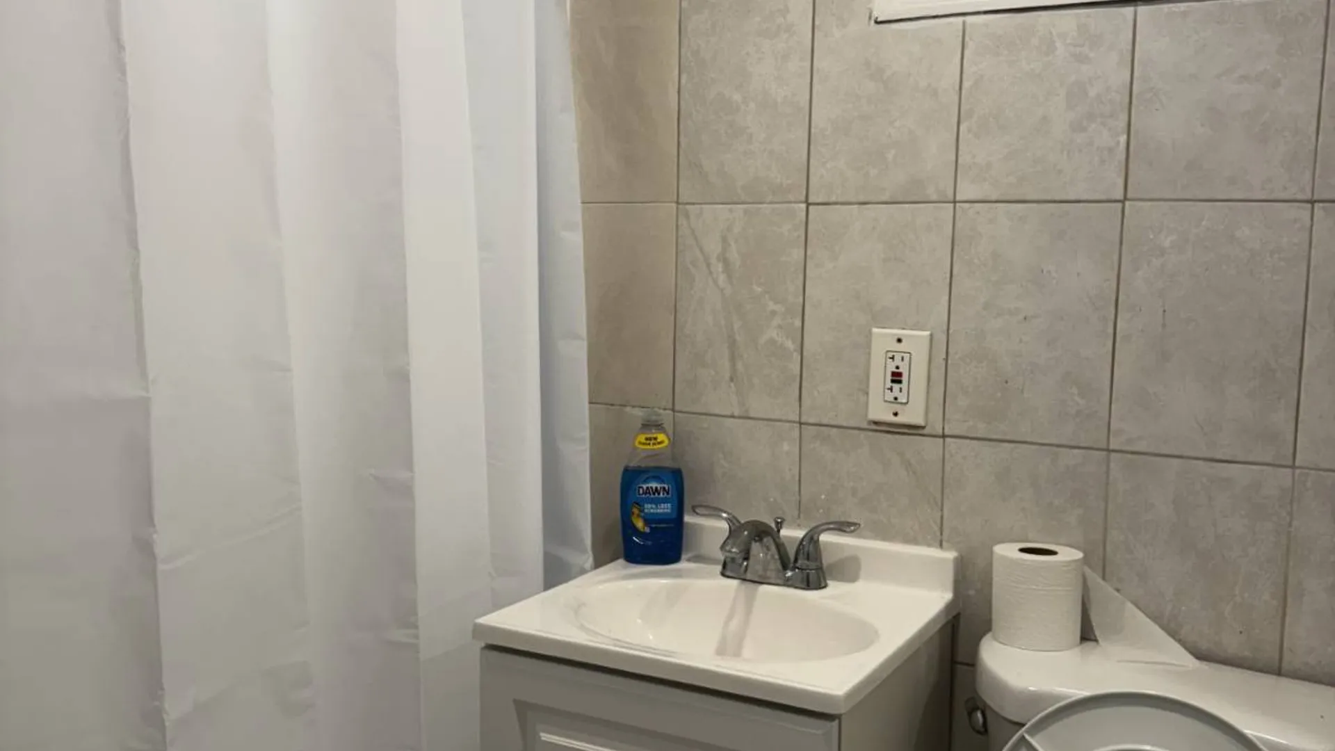 Property at 165 28th Ave, Brooklyn, NY 11214 13