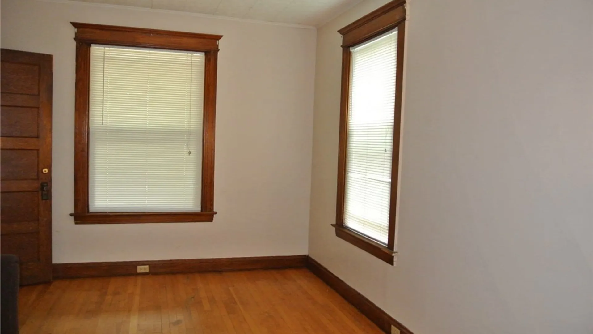 Property at 162 Redfield Place, Syracuse, NY 13210 14