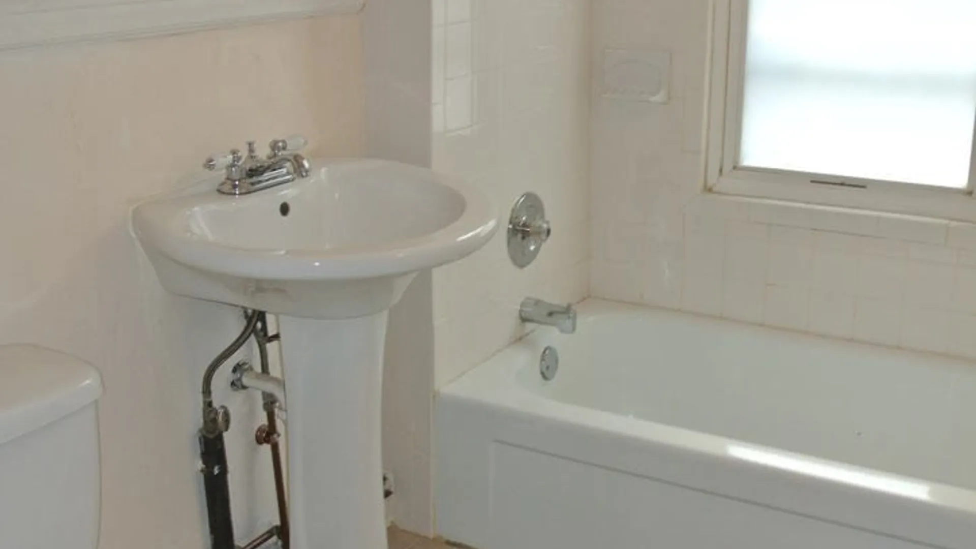 Property at 162 Redfield Place, Syracuse, NY 13210 20