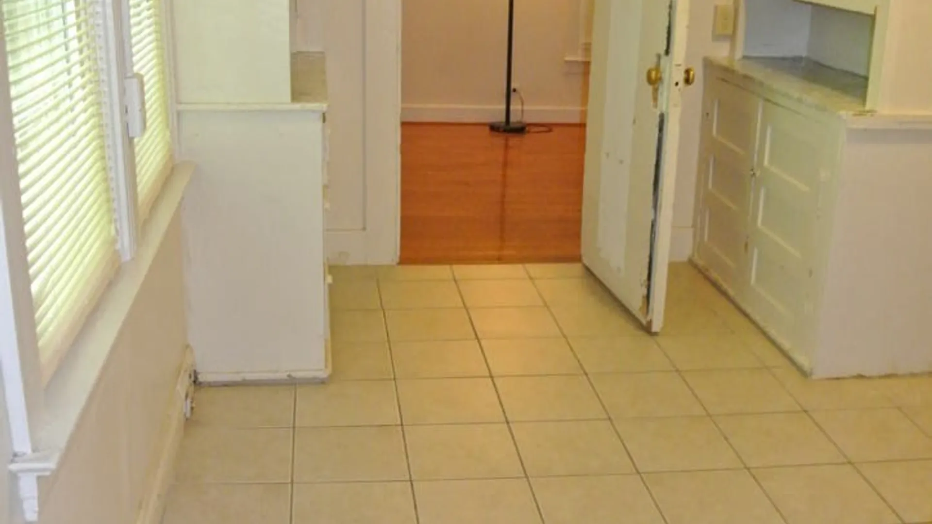 Property at 162 Redfield Place, Syracuse, NY 13210 5