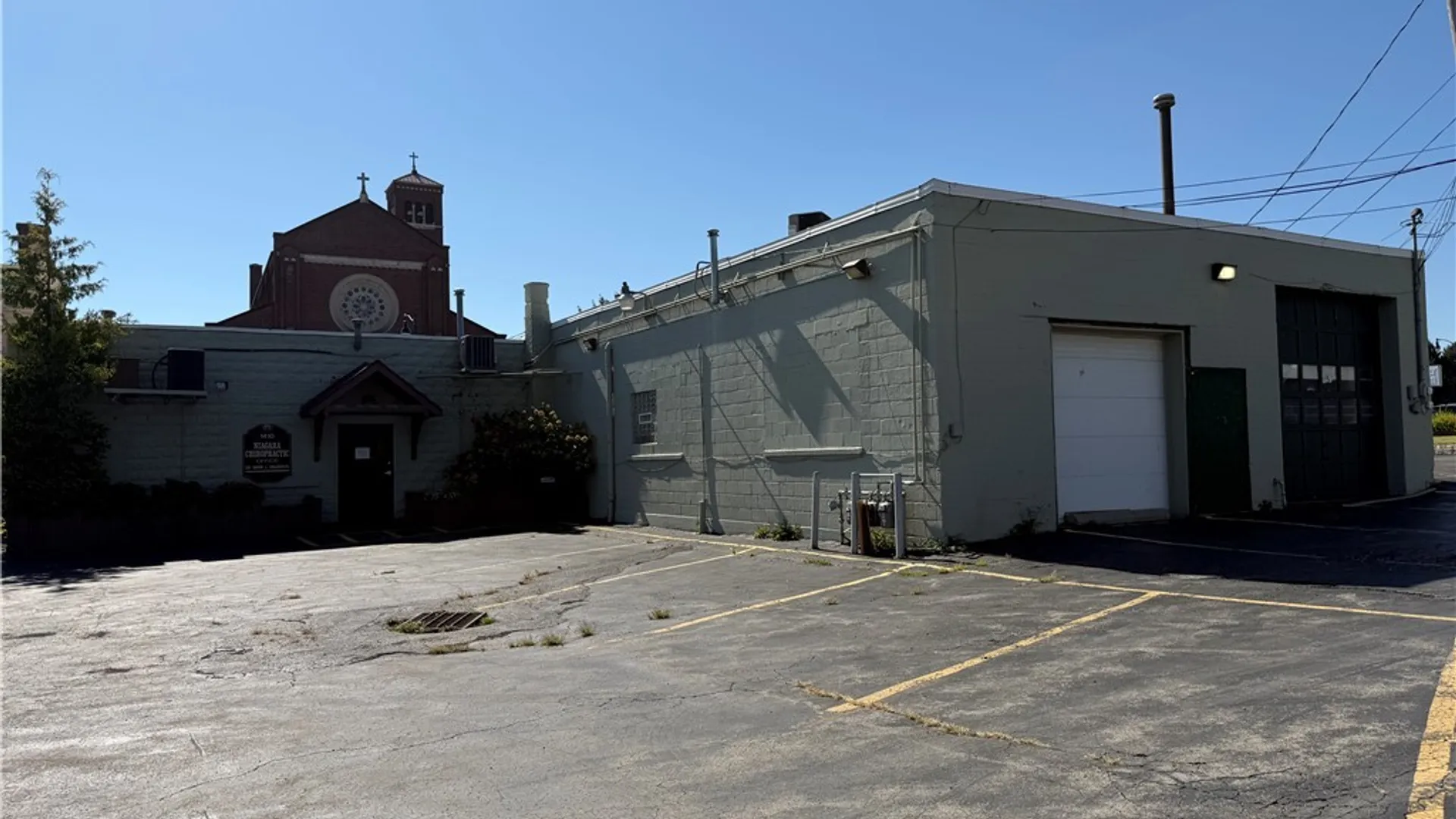 Property at 1410 Pine Avenue, Niagara Falls, NY 14301 5