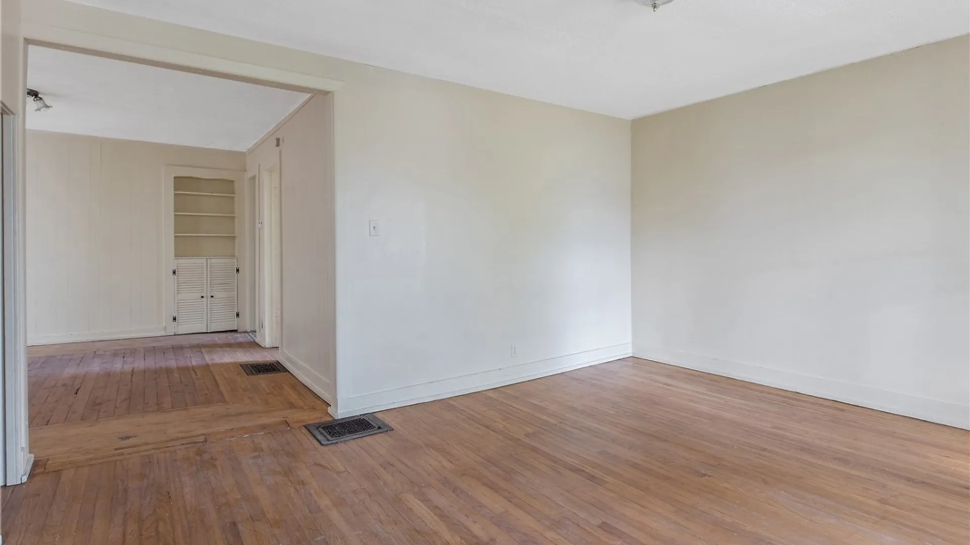 Property at 113 Grumbach Ave, Syracuse, NY 13203 10