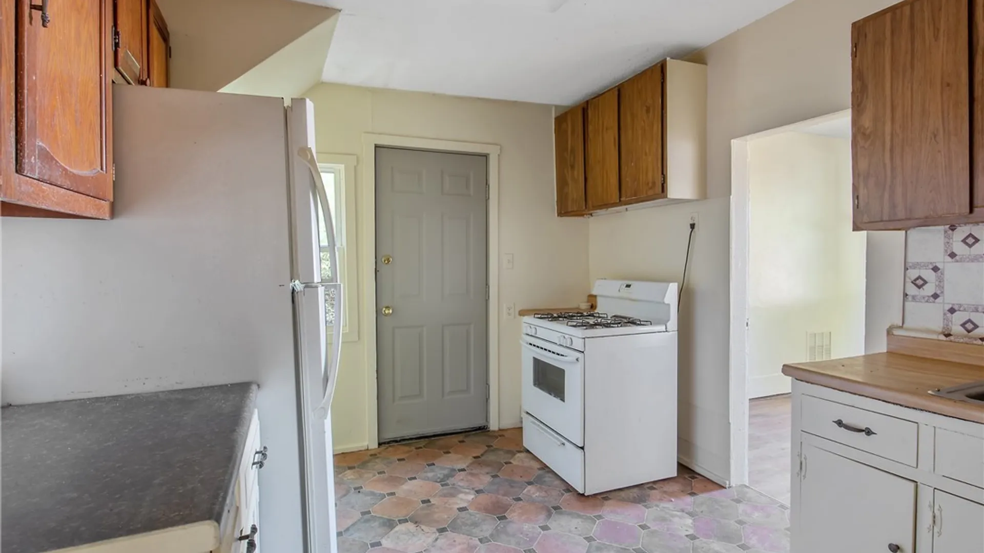 Property at 113 Grumbach Ave, Syracuse, NY 13203 22