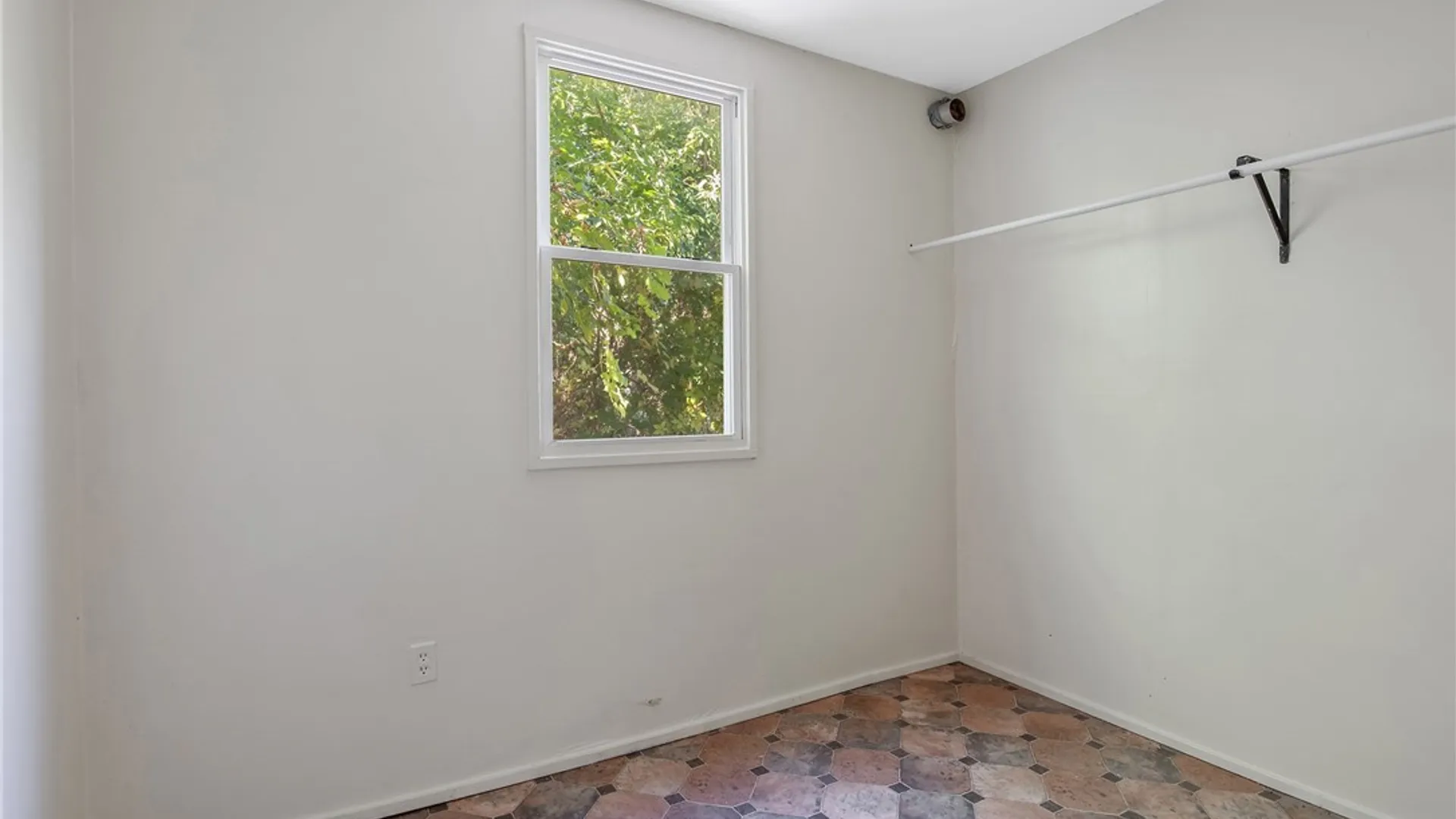 Property at 113 Grumbach Ave, Syracuse, NY 13203 29