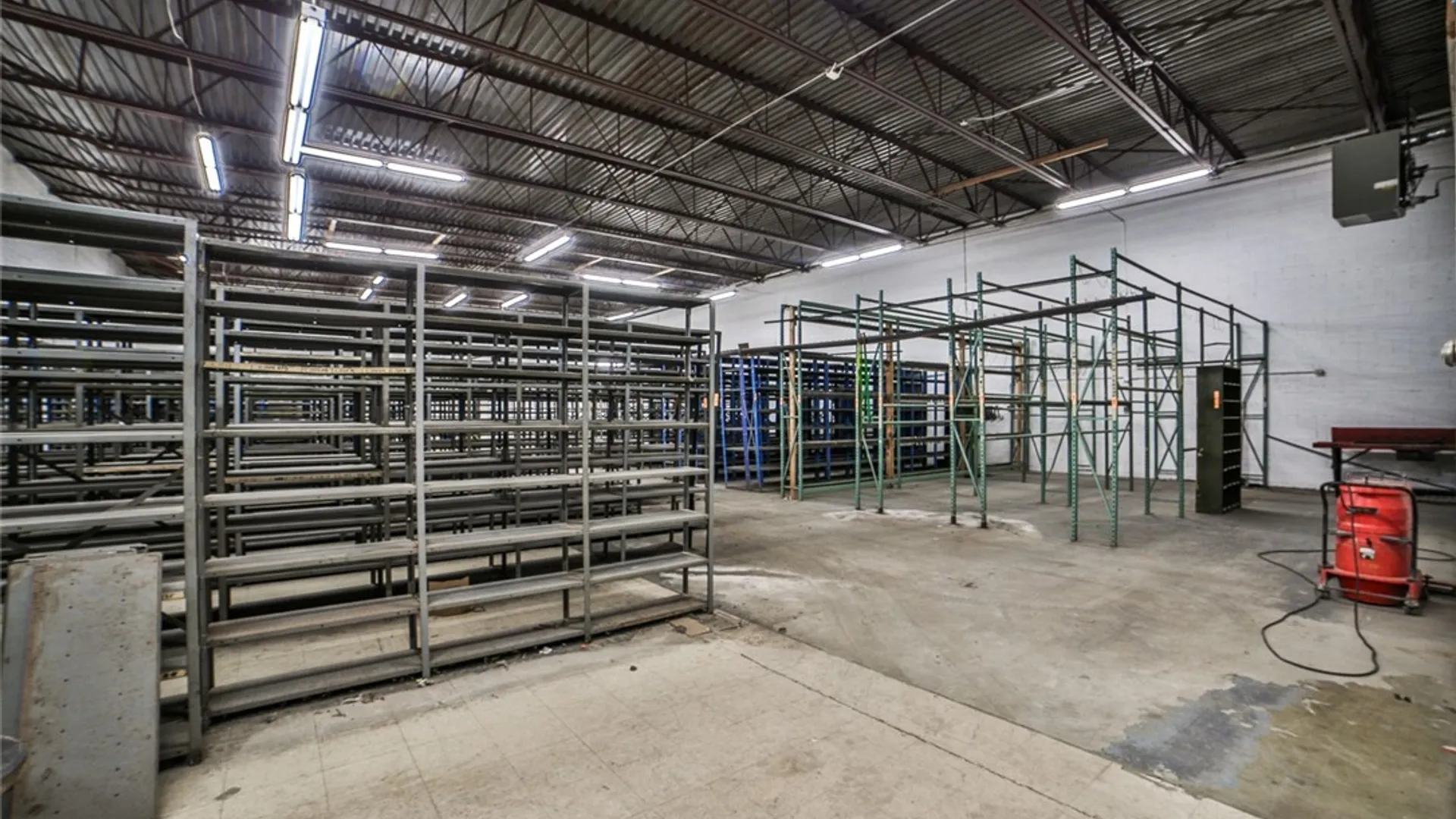 Property at 6900 Mooradian Drive, Niagara Falls, NY 14304 23