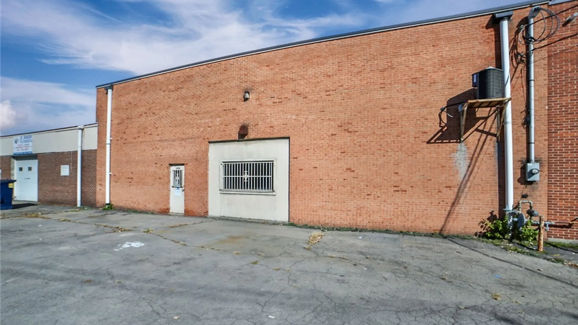 Property at 6900 Mooradian Drive, Niagara Falls, NY 14304 3