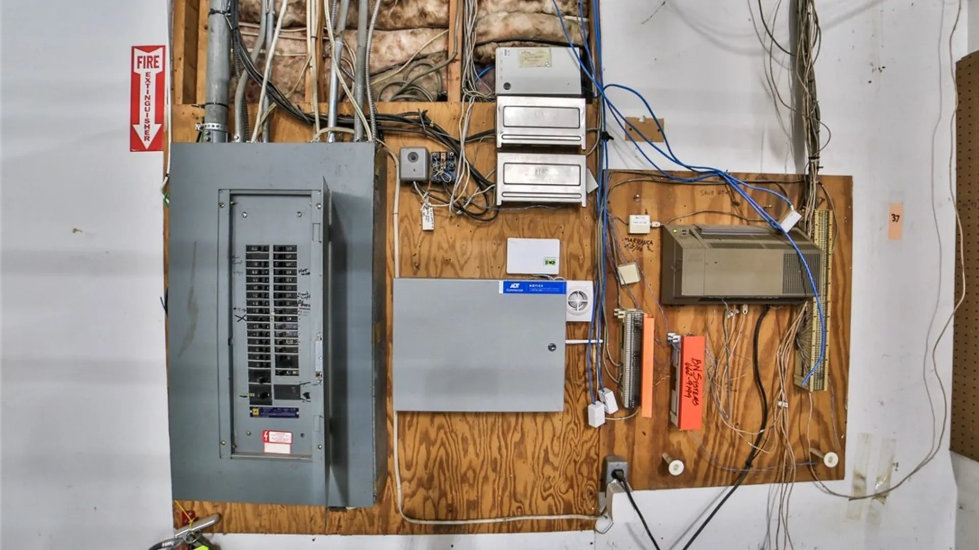 Property at 6900 Mooradian Drive, Niagara Falls, NY 14304 32