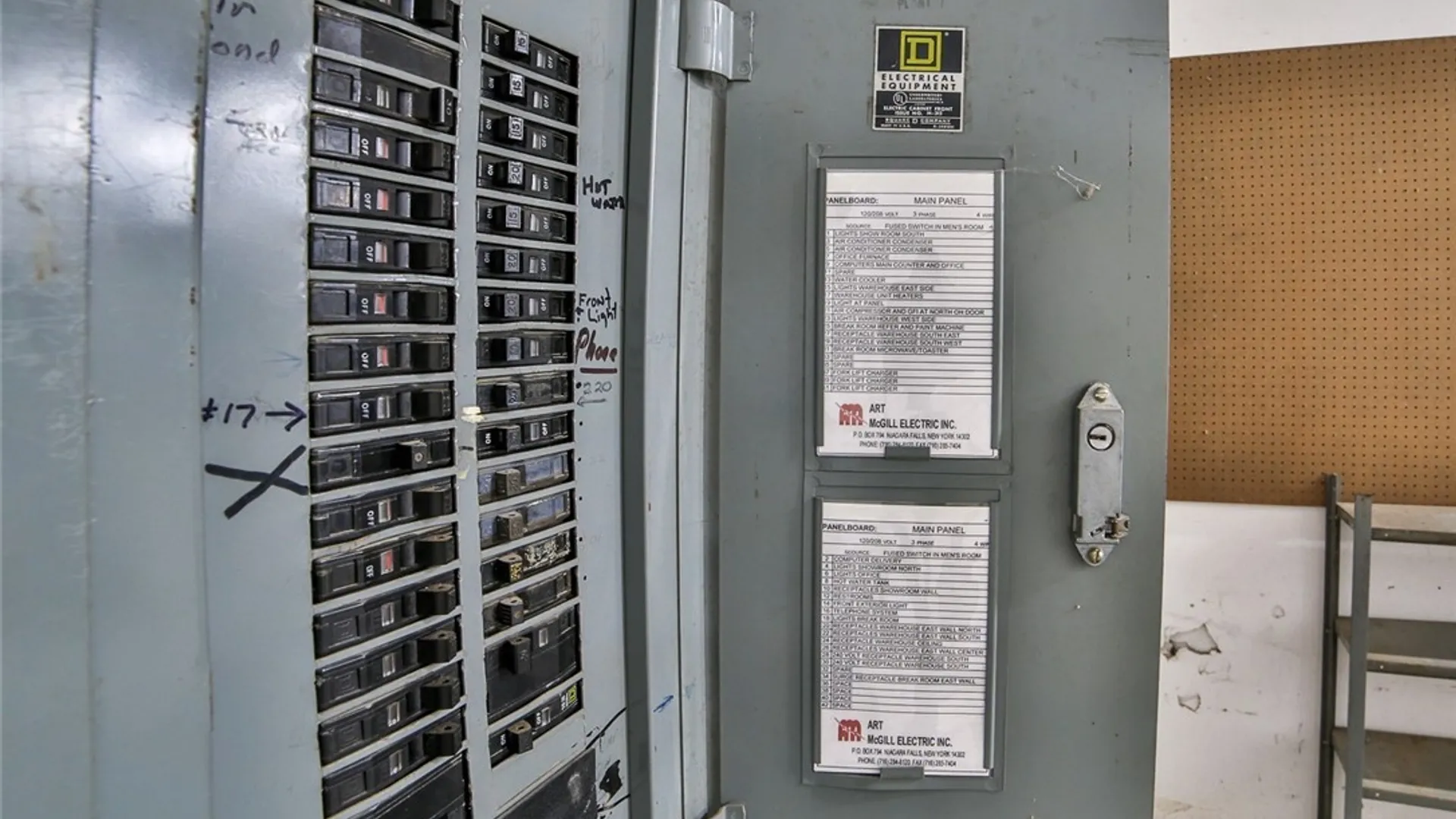 Property at 6900 Mooradian Drive, Niagara Falls, NY 14304 34