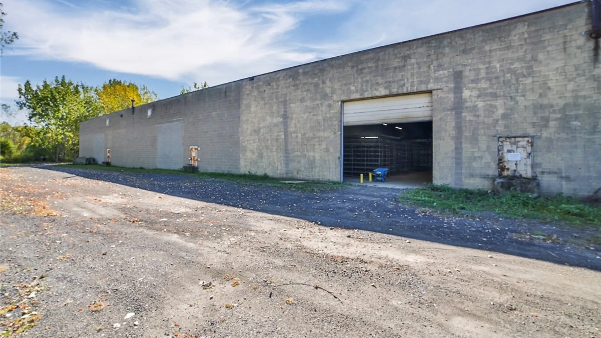 Property at 6900 Mooradian Drive, Niagara Falls, NY 14304 5