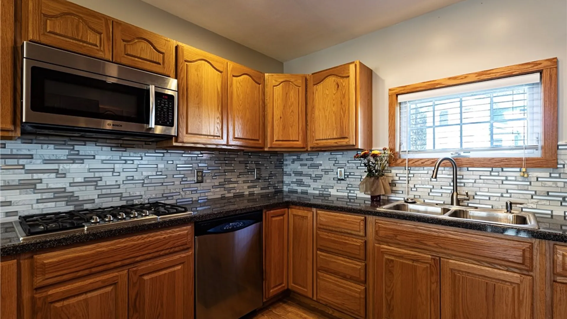 Property at 196 Perrine Avenue, Auburn, NY 13021 21