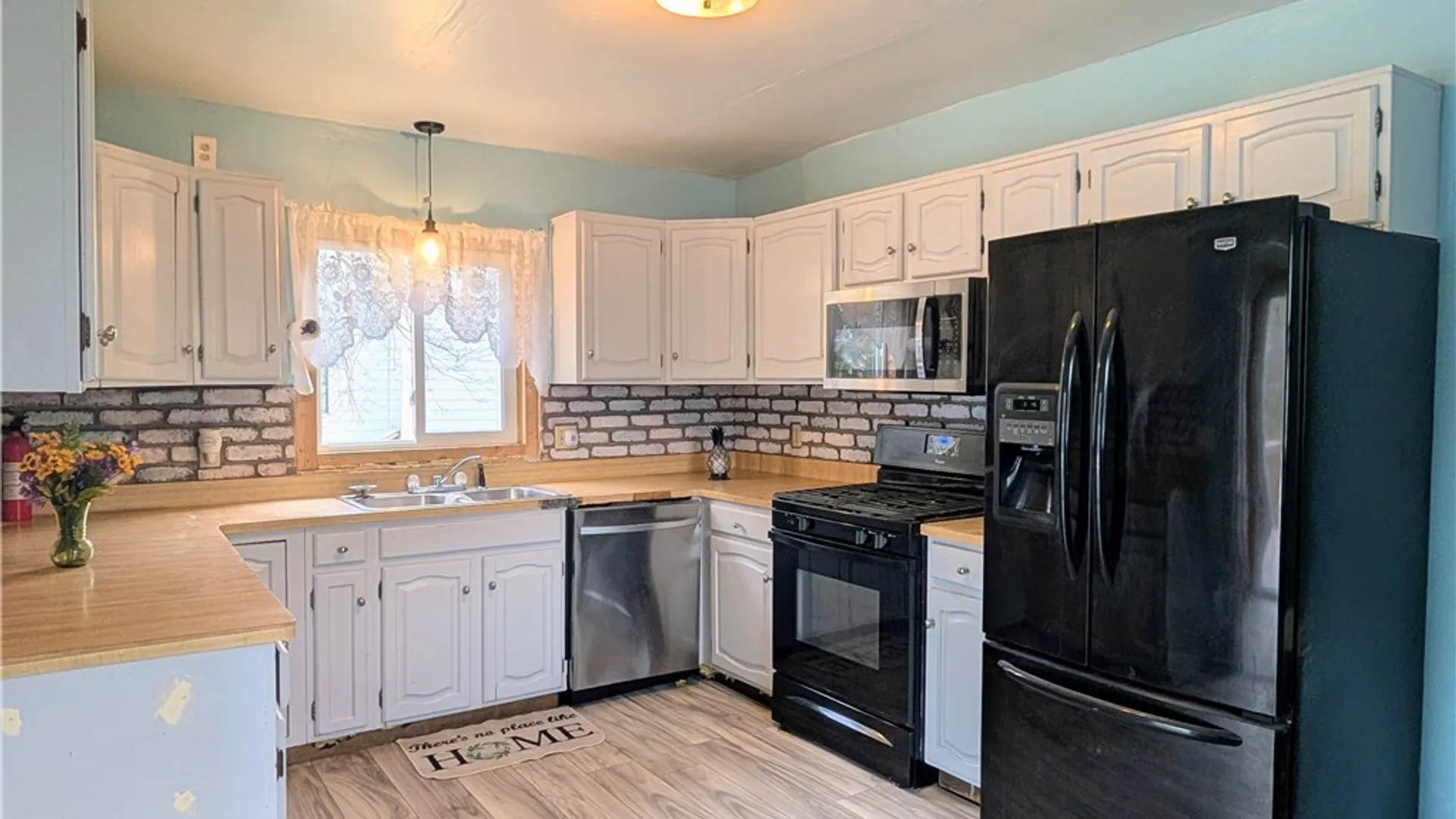 Property at 72 Center Street, Perry, NY 14530 16
