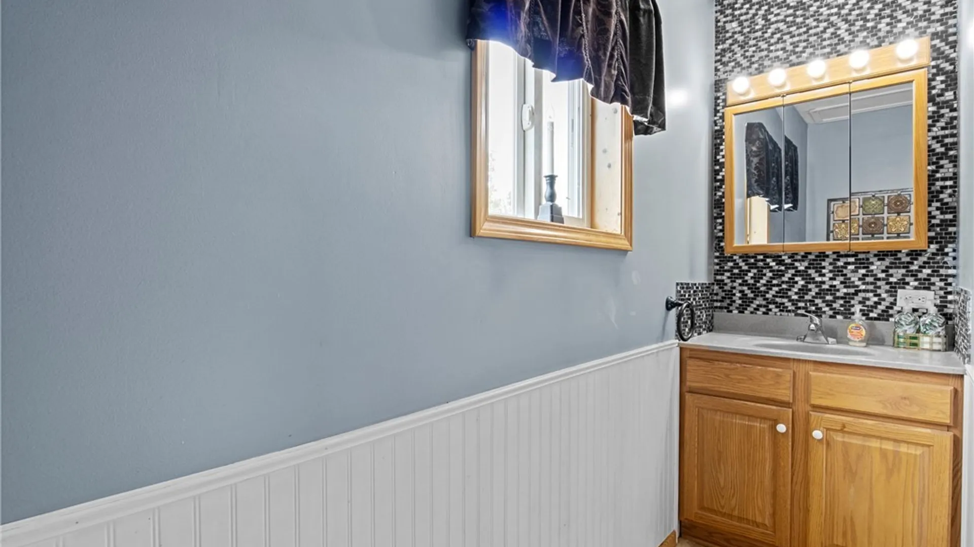 Property at 1267 Sturgeon Point Road, Evans, NY 14047 24