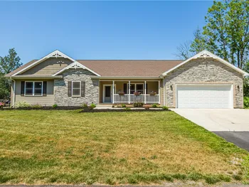 8437 Roosevelt Drive, Royalton, NY 14067
