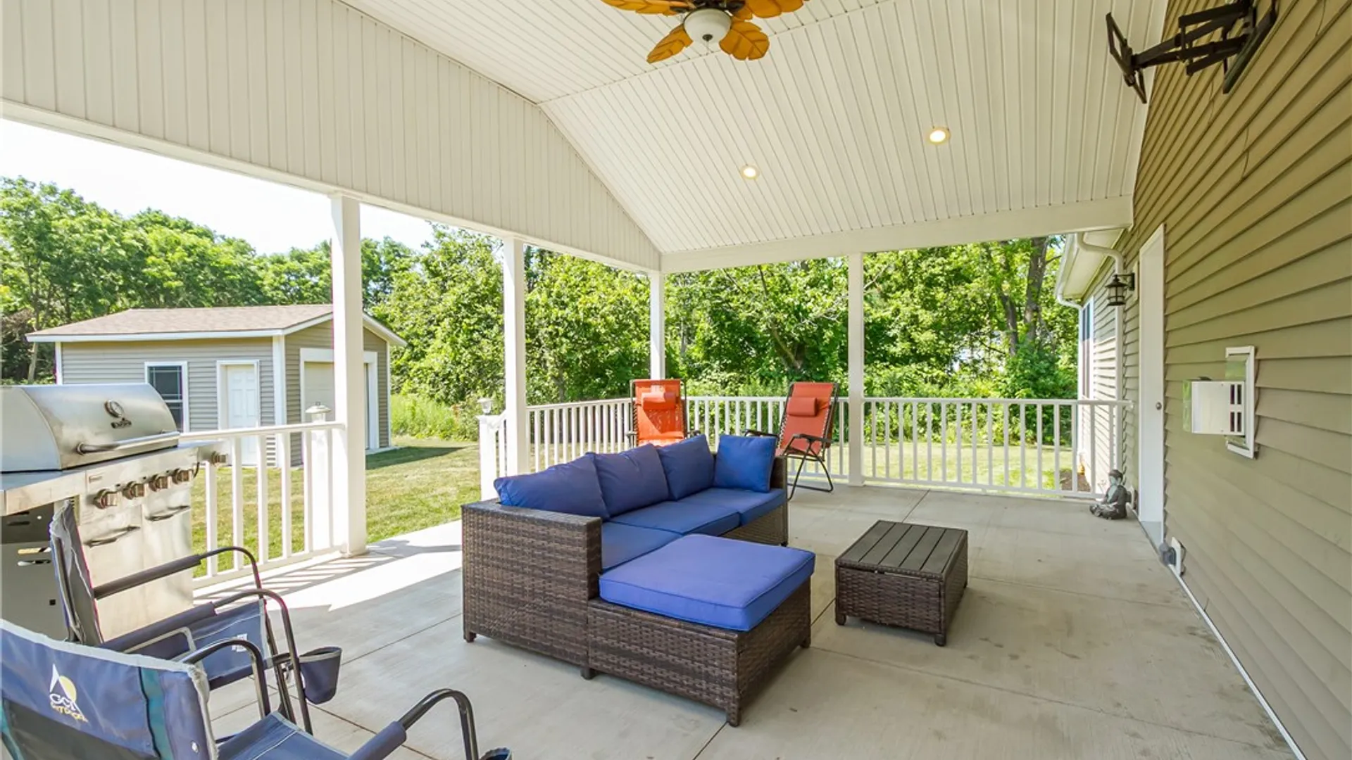 Property at 8437 Roosevelt Drive, Royalton, NY 14067 35