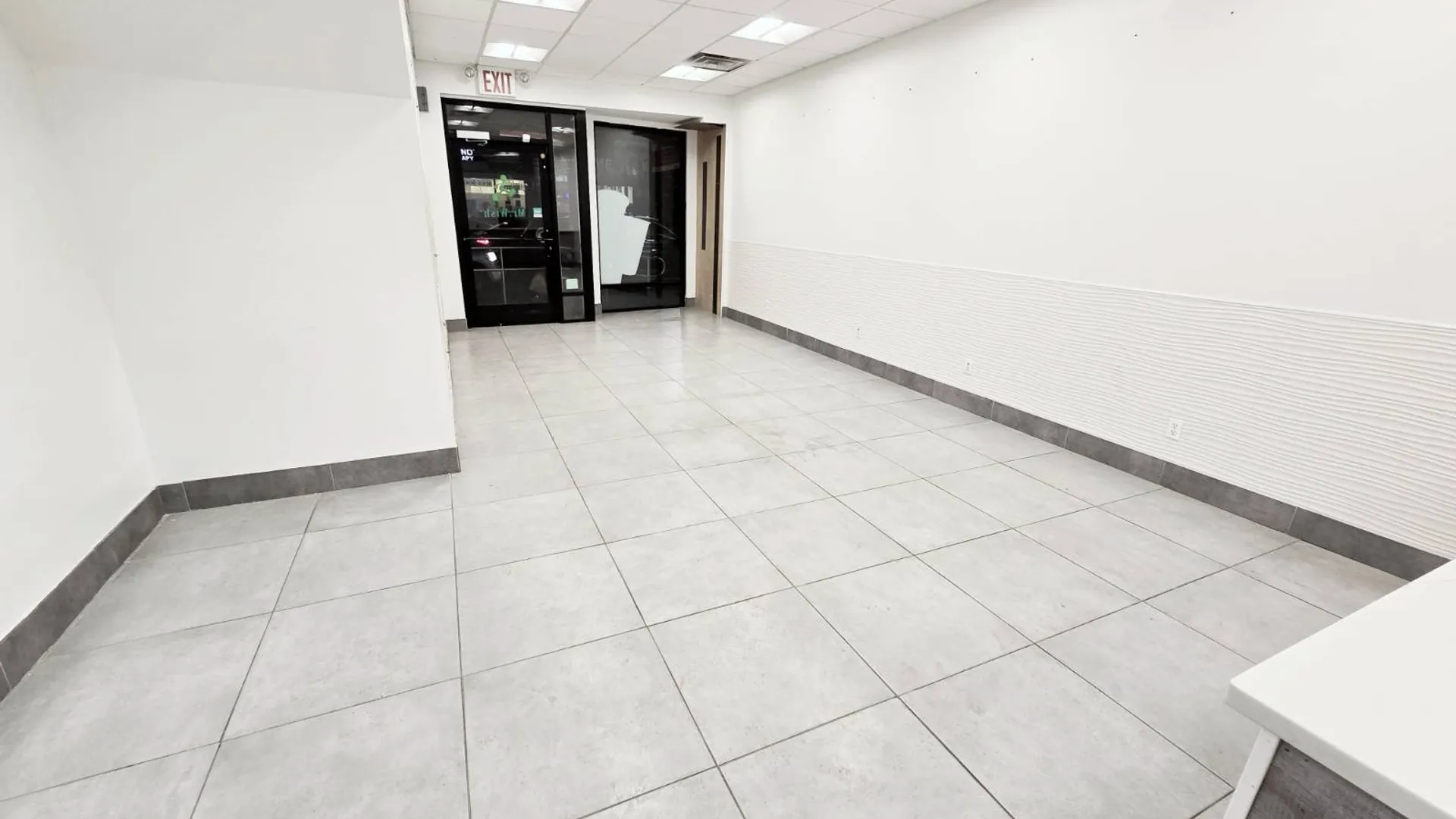 Property at 75-13 Metropolitan Avenue, Middle Village, NY 11379 5