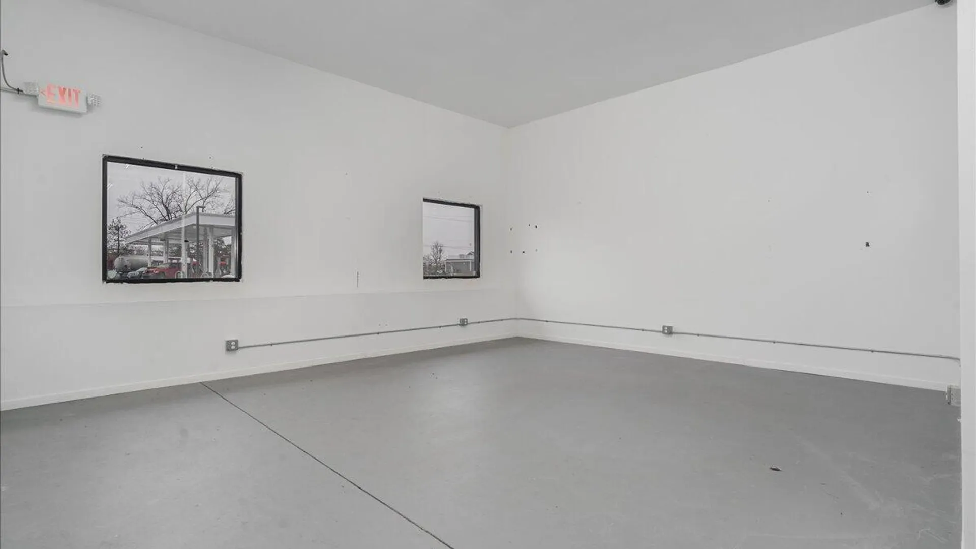 Property at 146 Raylinsky Road, Malta, NY 12019 10