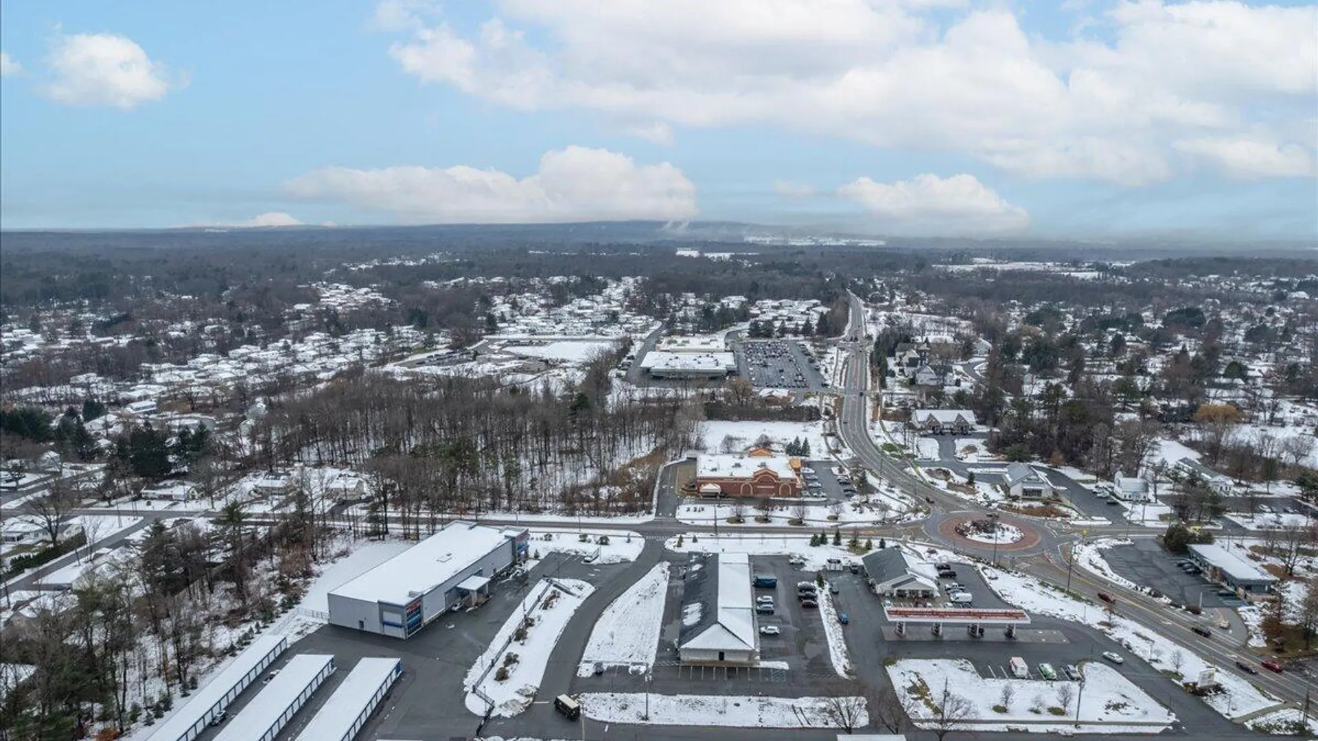 Property at 146 Raylinsky Road, Malta, NY 12019 19