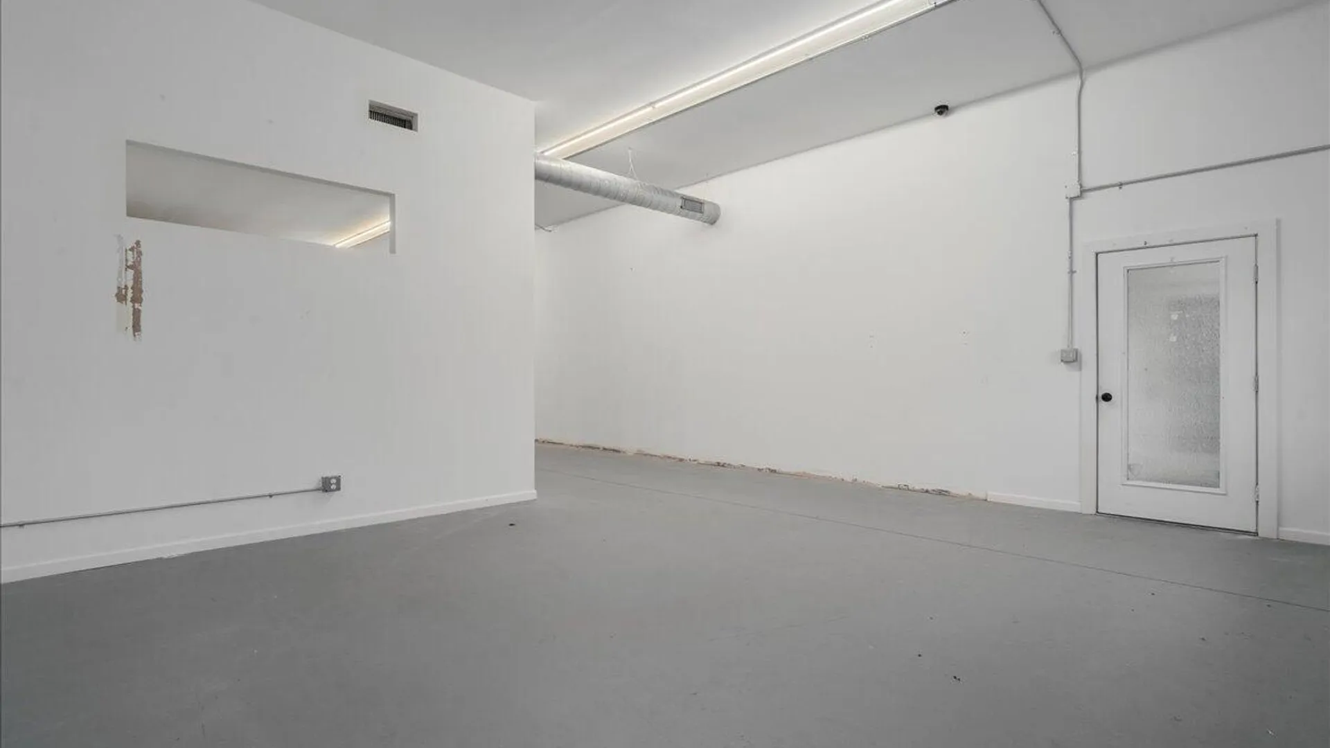 Property at 146 Raylinsky Road, Malta, NY 12019 9
