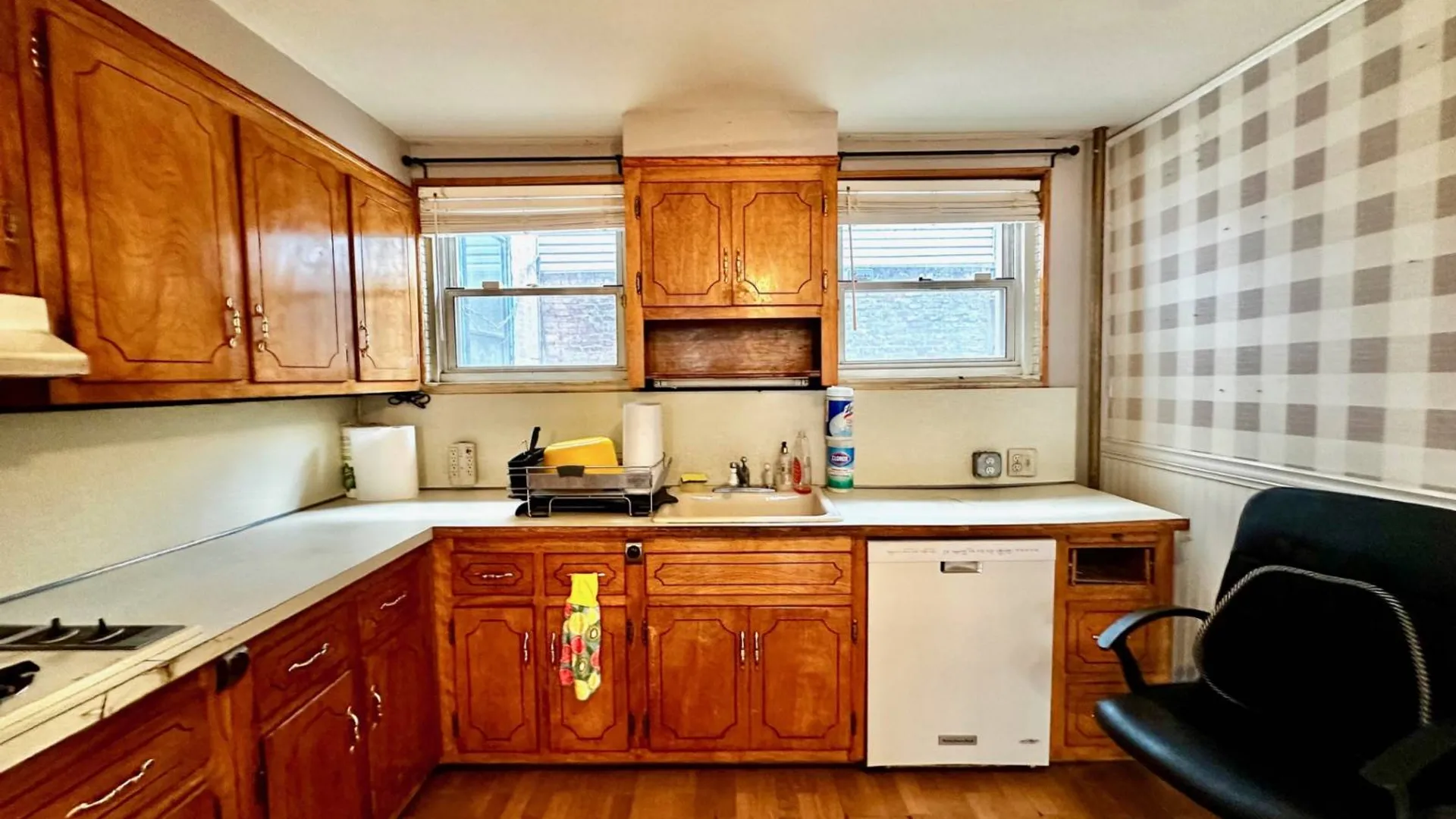 Property at 211 13th St, Brooklyn, NY 11215 9