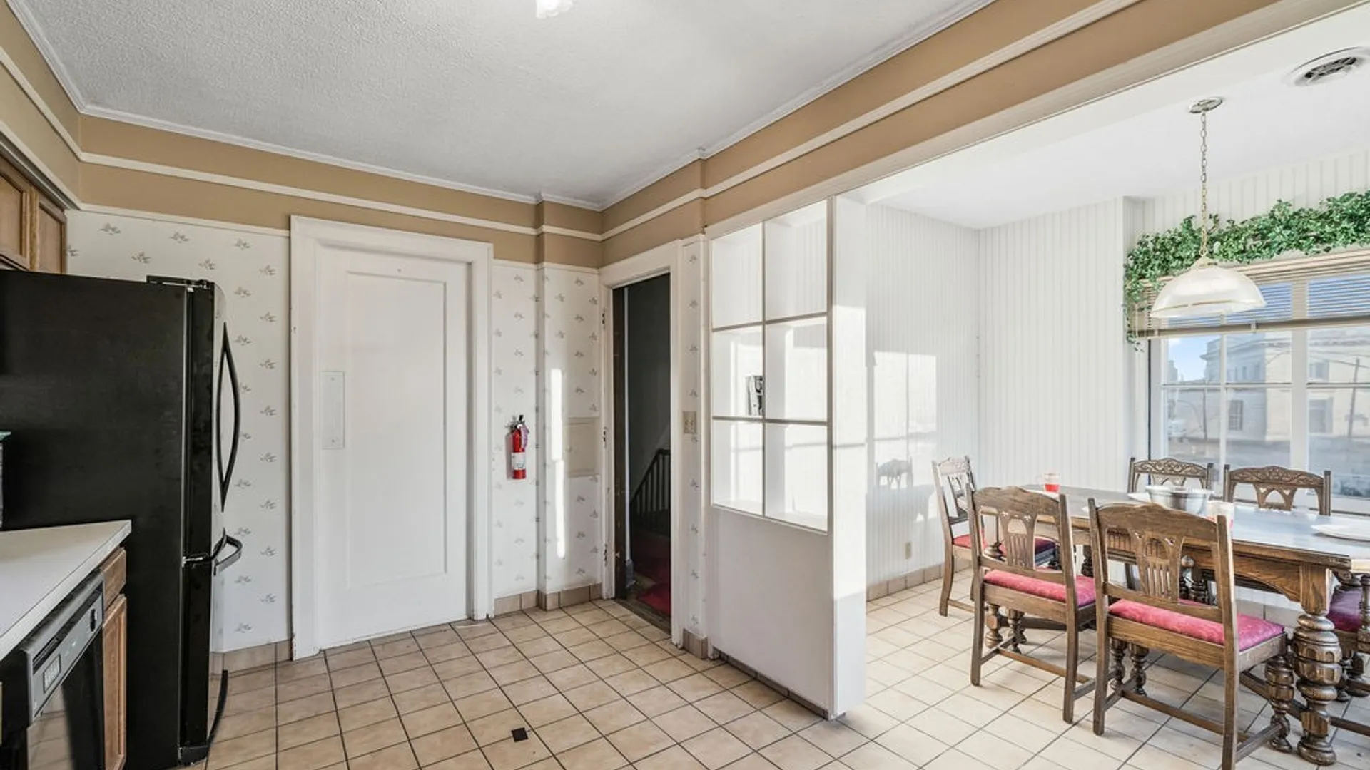 Property at 640 Park Place, Niagara Falls, NY 14301 14