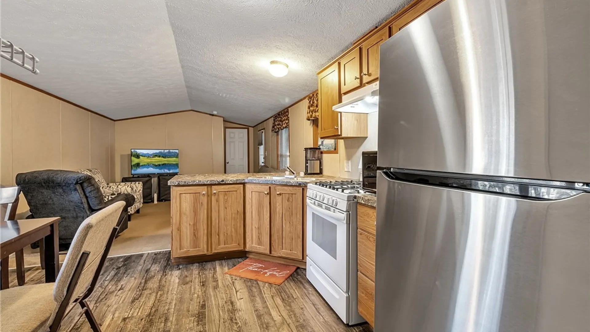 Property at 6 Oak Lane, Clarence, NY 14031 20