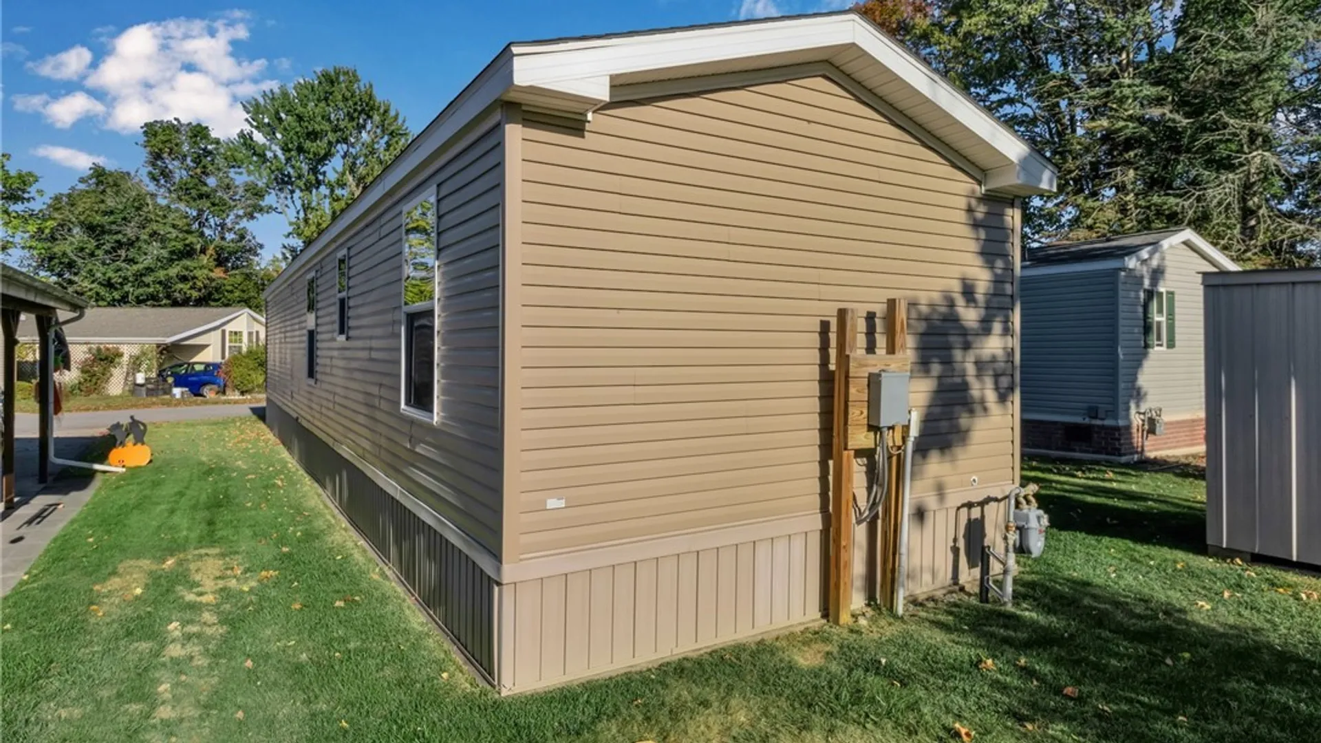 Property at 6 Oak Lane, Clarence, NY 14031 34