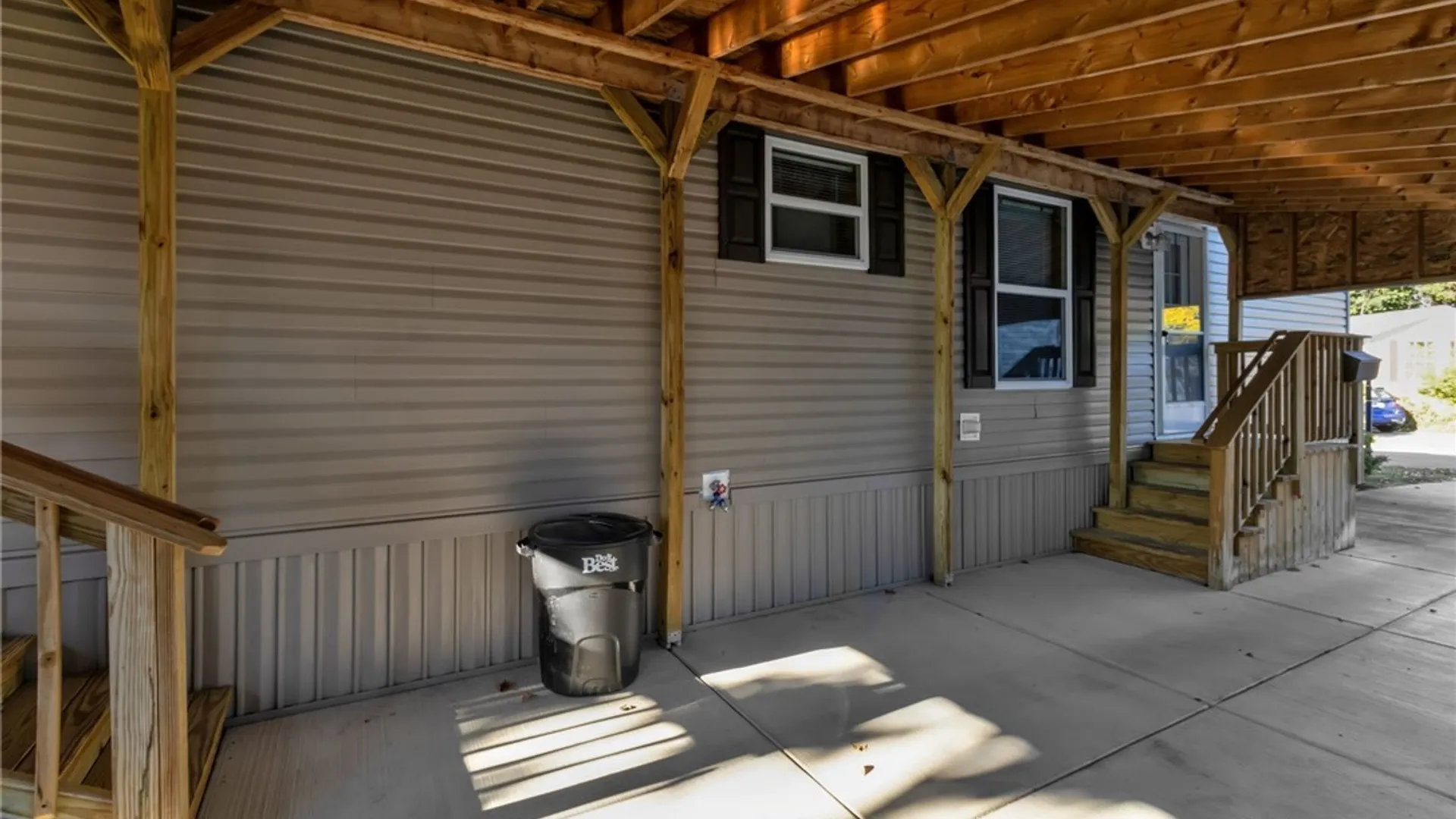 Property at 6 Oak Lane, Clarence, NY 14031 9