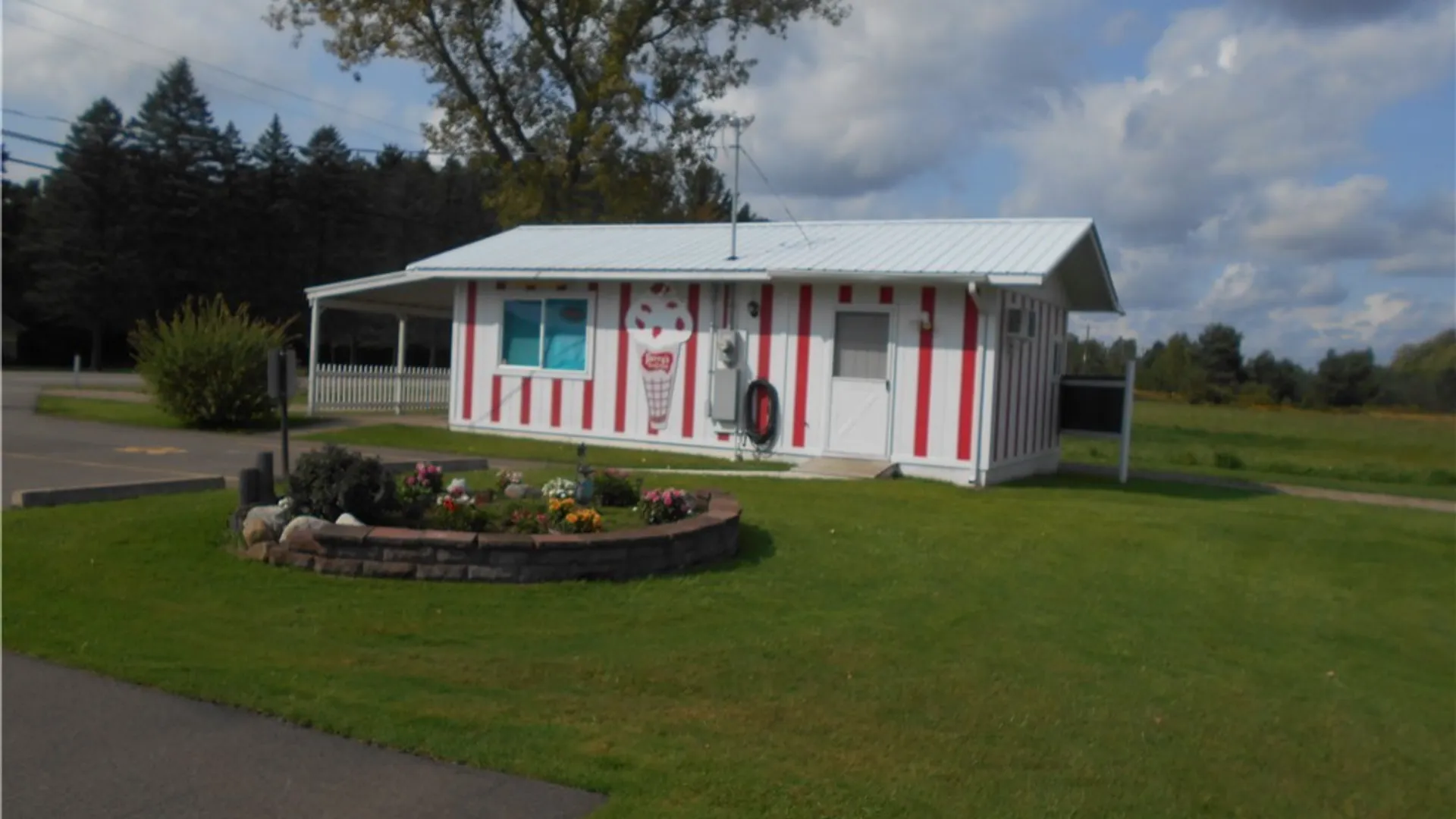 Property at 11634 Route 16, Yorkshire, NY 14042 3