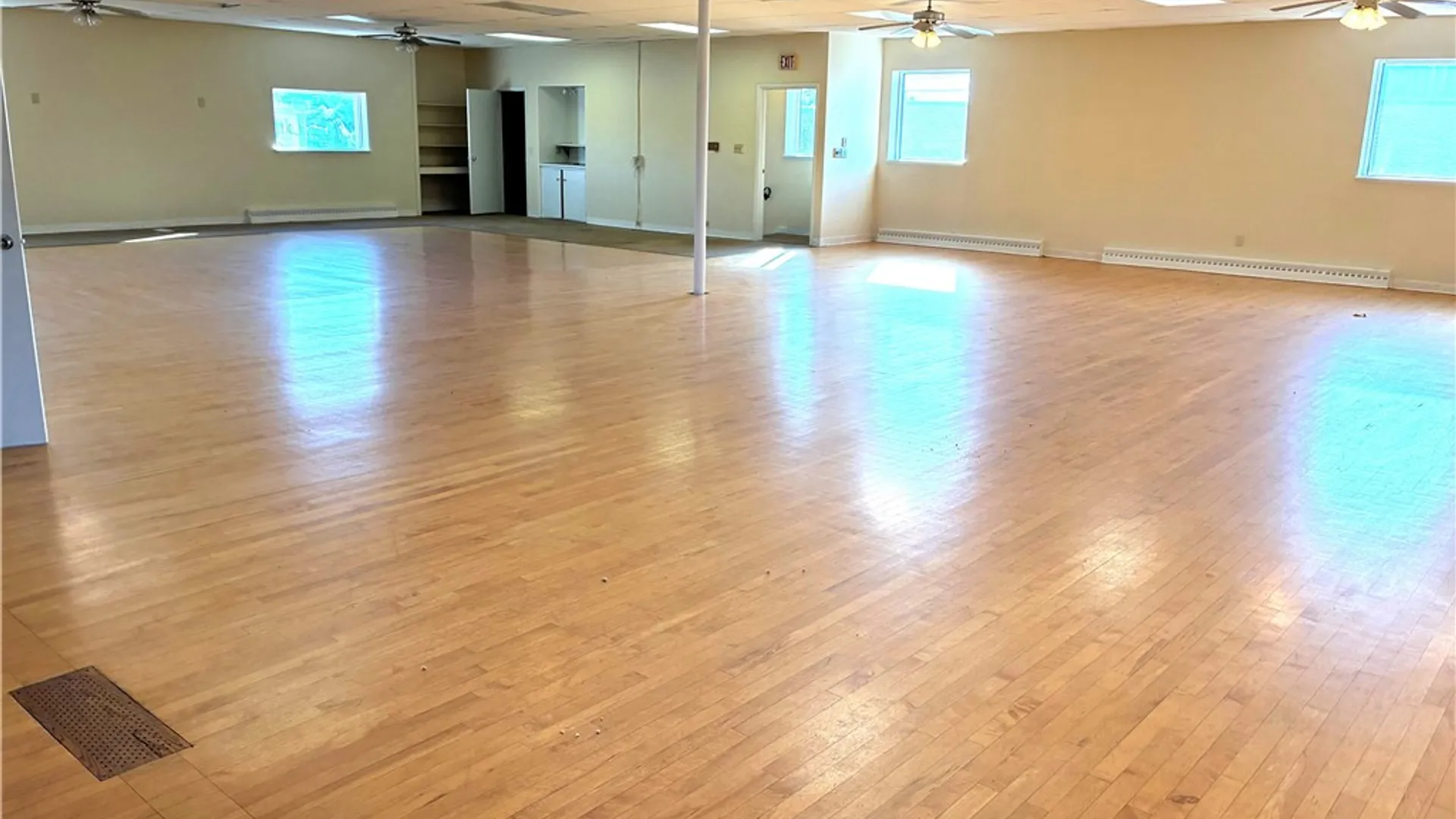 Property at 1164 Ridge Road, Irondequoit, NY 14621 15