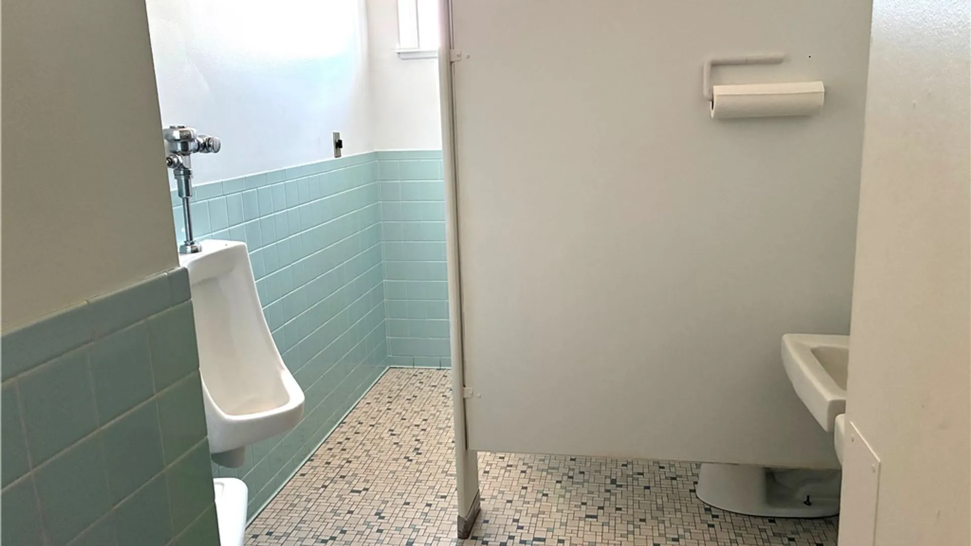 Property at 1164 Ridge Road, Irondequoit, NY 14621 18