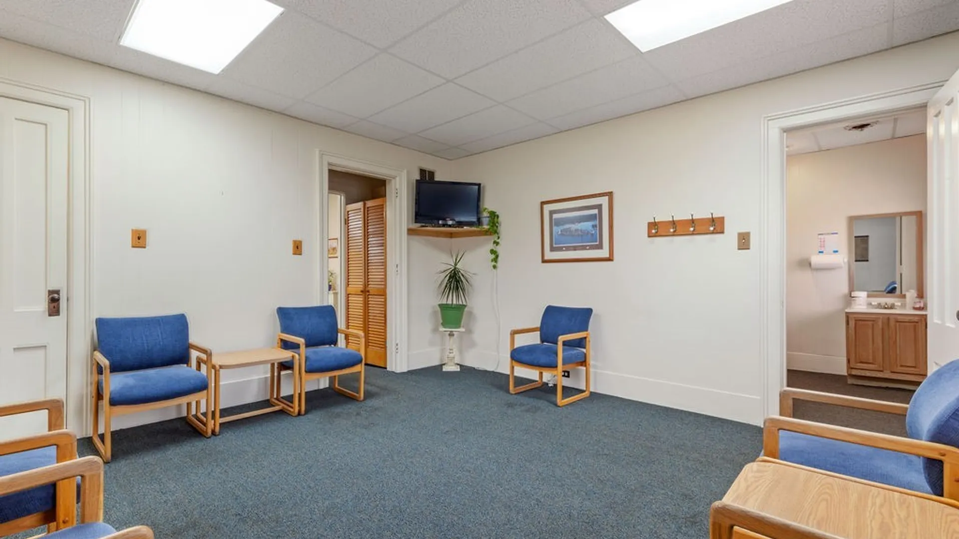 Property at 5102 Genesee Street, Camillus, NY 13031 14