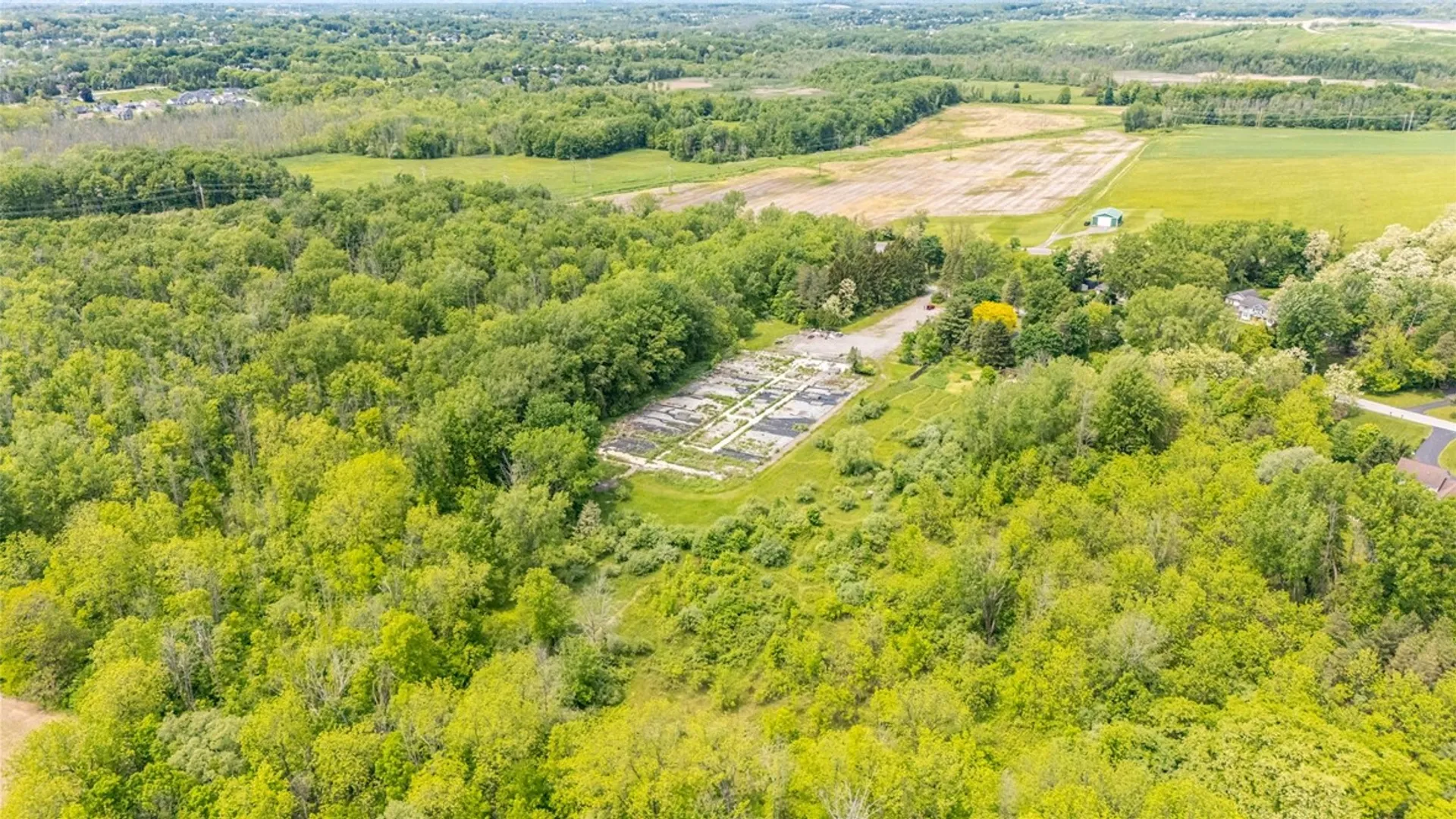 Property at 23 Pannell Circle, Perinton, NY 14450 4