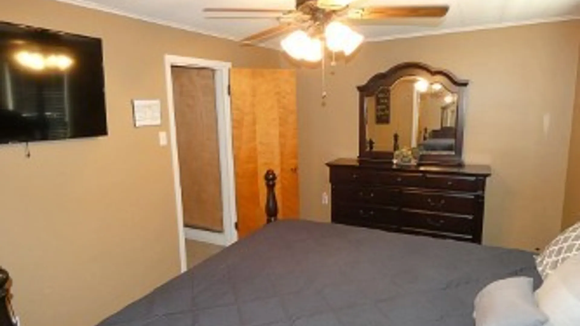 Property at 1410 Fort Avenue, Niagara Falls, NY 14303 25