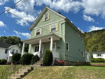 Property at 112 Clarence Street, Bradford City, PA 16701