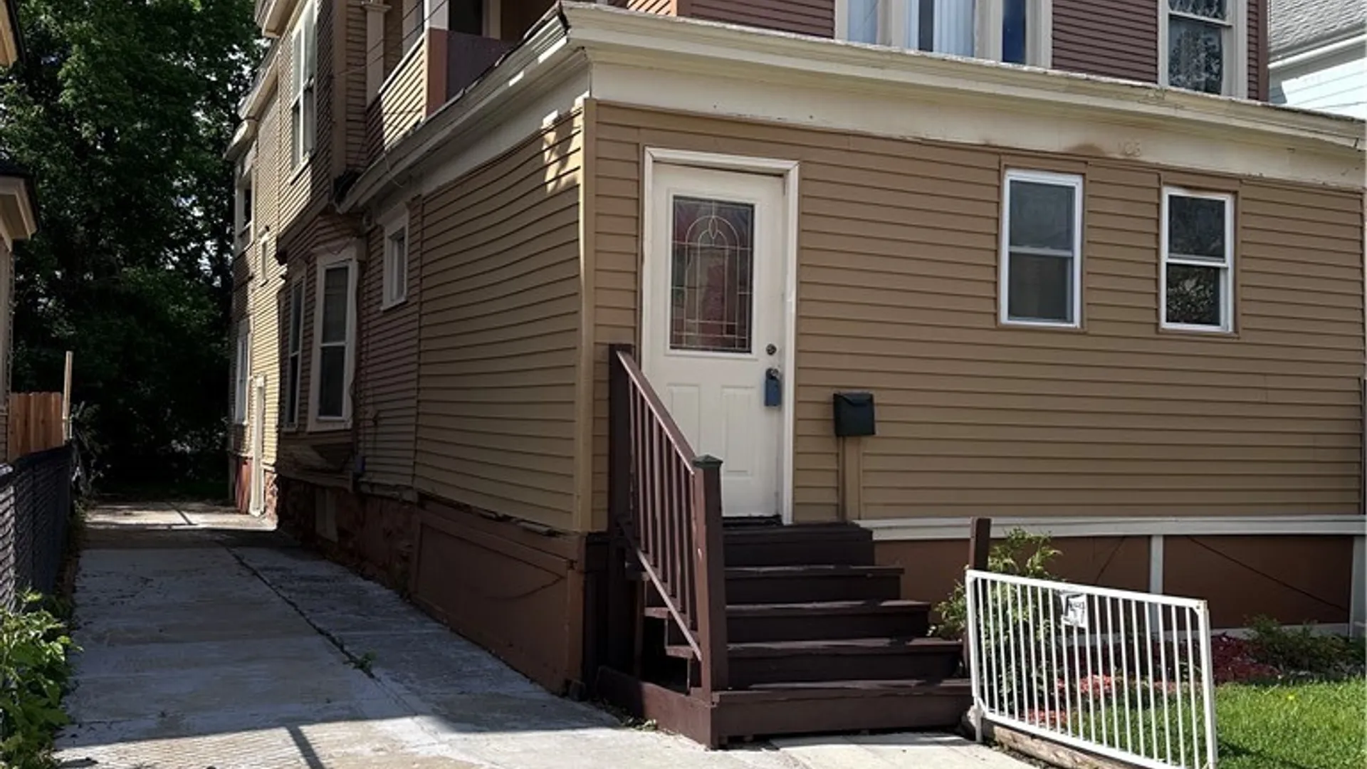 Property at 123 W Pleasant Avenue, Syracuse, NY 13205 4