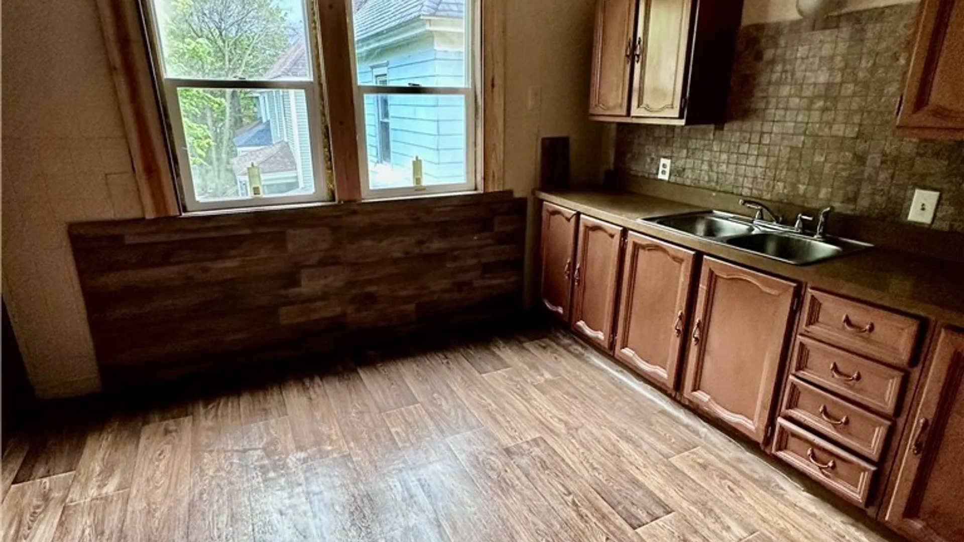 Property at 123 W Pleasant Avenue, Syracuse, NY 13205 5