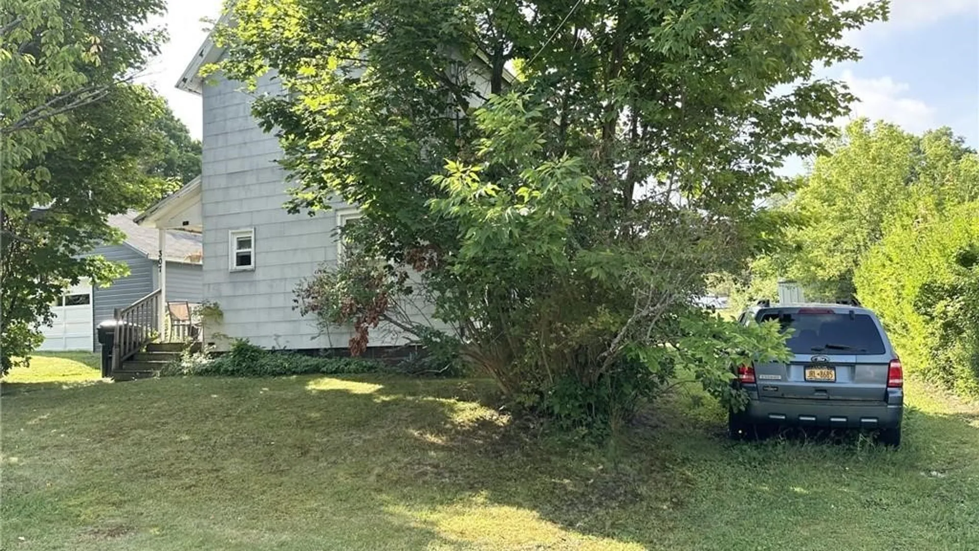 Property at 307 Summit Avenue, Jamestown, NY 14701 4