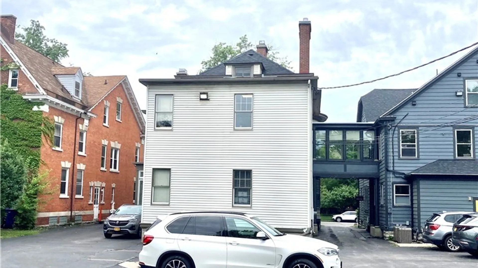 Property at 343 Elmwood Avenue, Buffalo, NY 14222 34