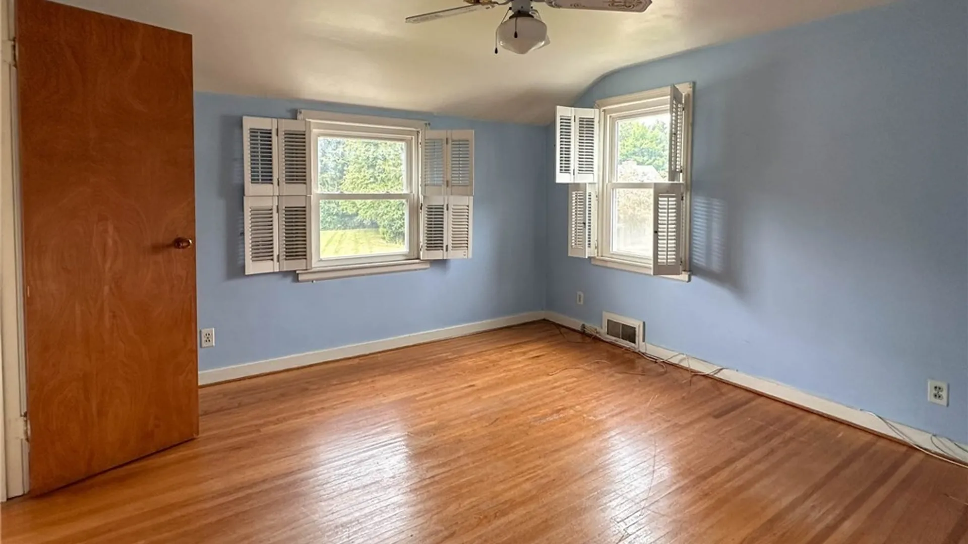 Property at 12 Eastwood Avenue, Utica, NY 13501 32