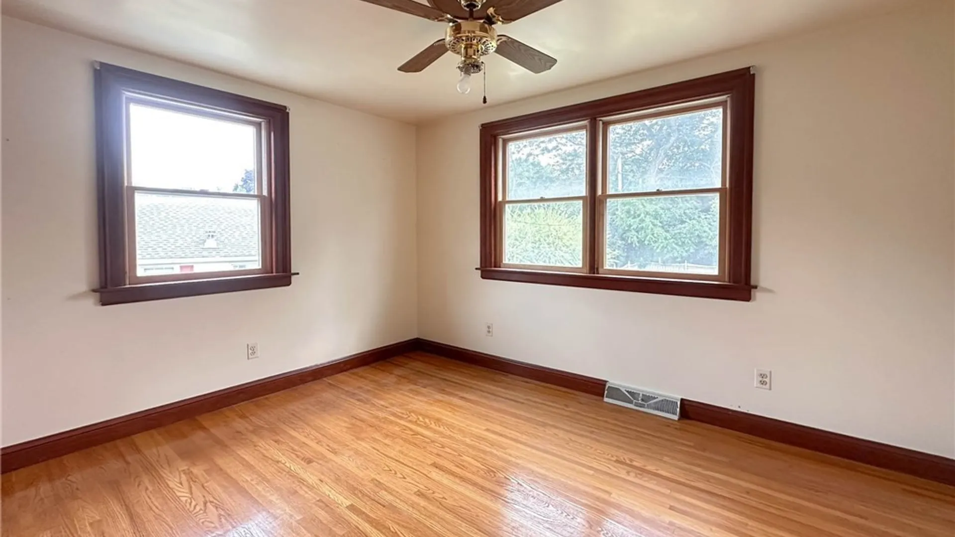 Property at 12 Eastwood Avenue, Utica, NY 13501 33