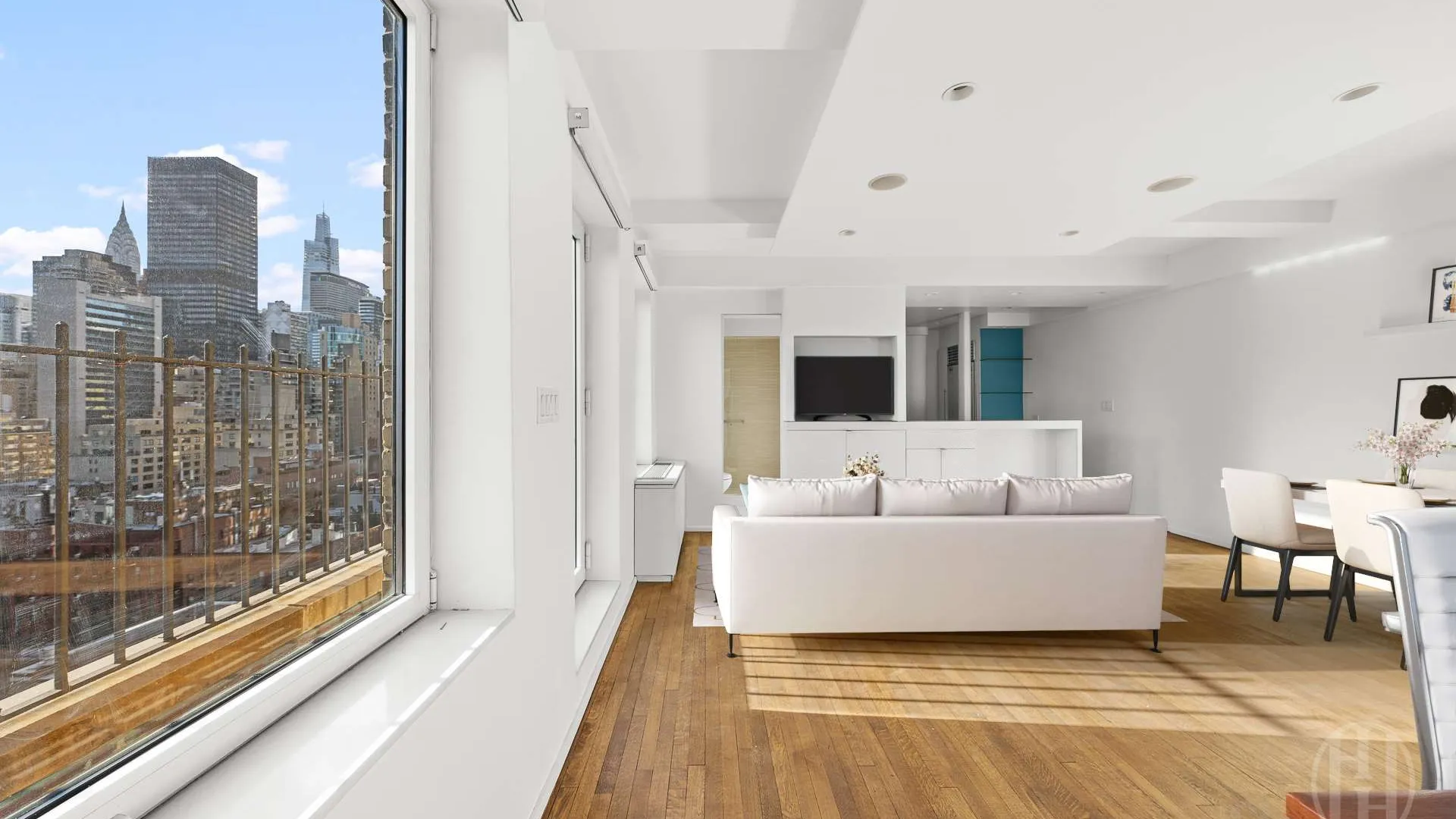 Property at 400 East 52nd Street, New York, NY 10022 2