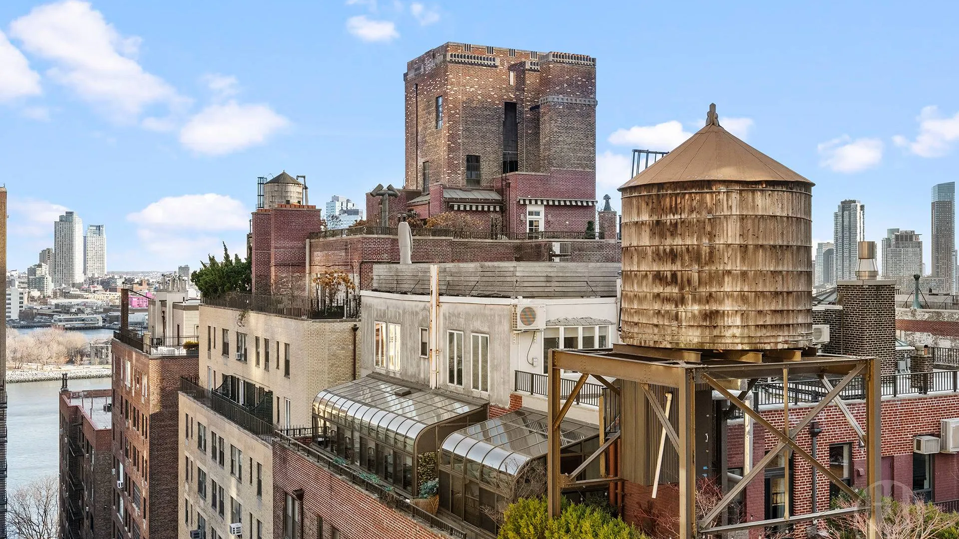 Property at 400 East 52nd Street, New York, NY 10022 6
