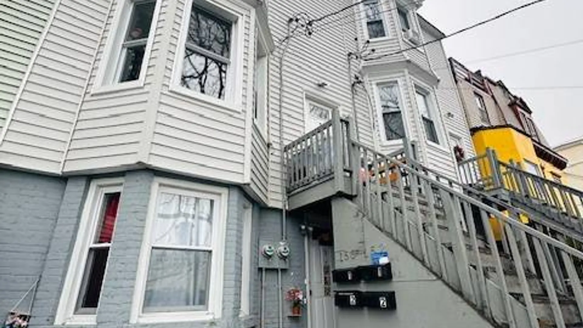 Property at 148 Linden St, Yonkers, NY 10701 5