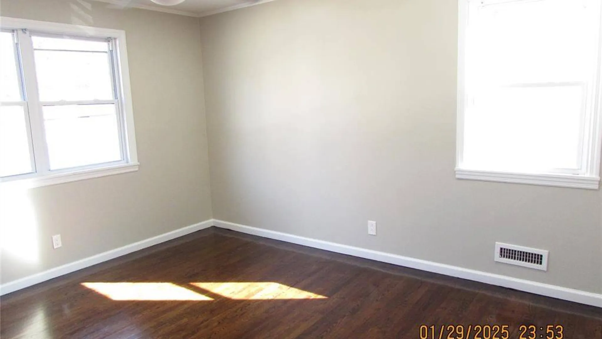 Property at 156 Candlewood Dr, Yonkers, NY 10710 7