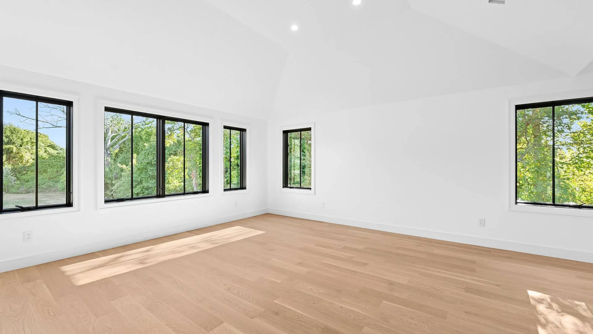 Property at 126 Long Lane, East Hampton, NY 11937 13