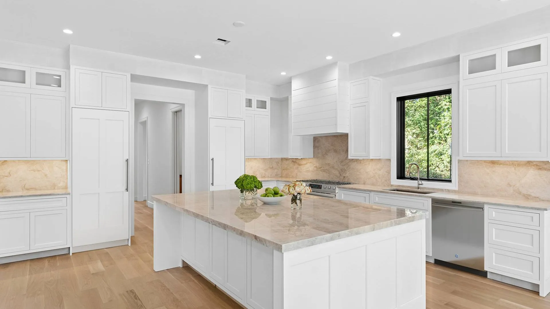 Property at 126 Long Lane, East Hampton, NY 11937 6