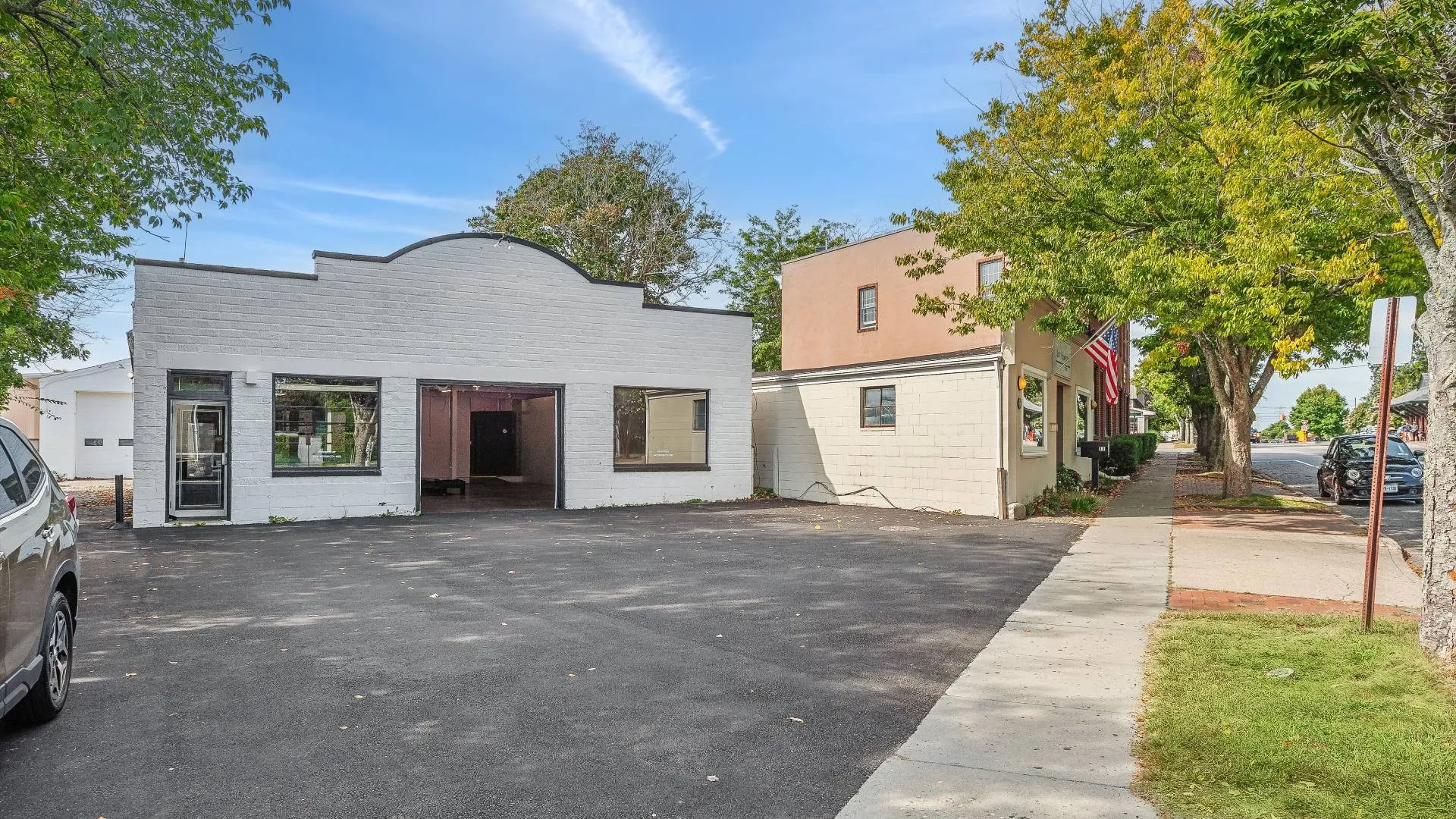 Property at 9 Railroad Ave, East Hampton, NY 11937 3