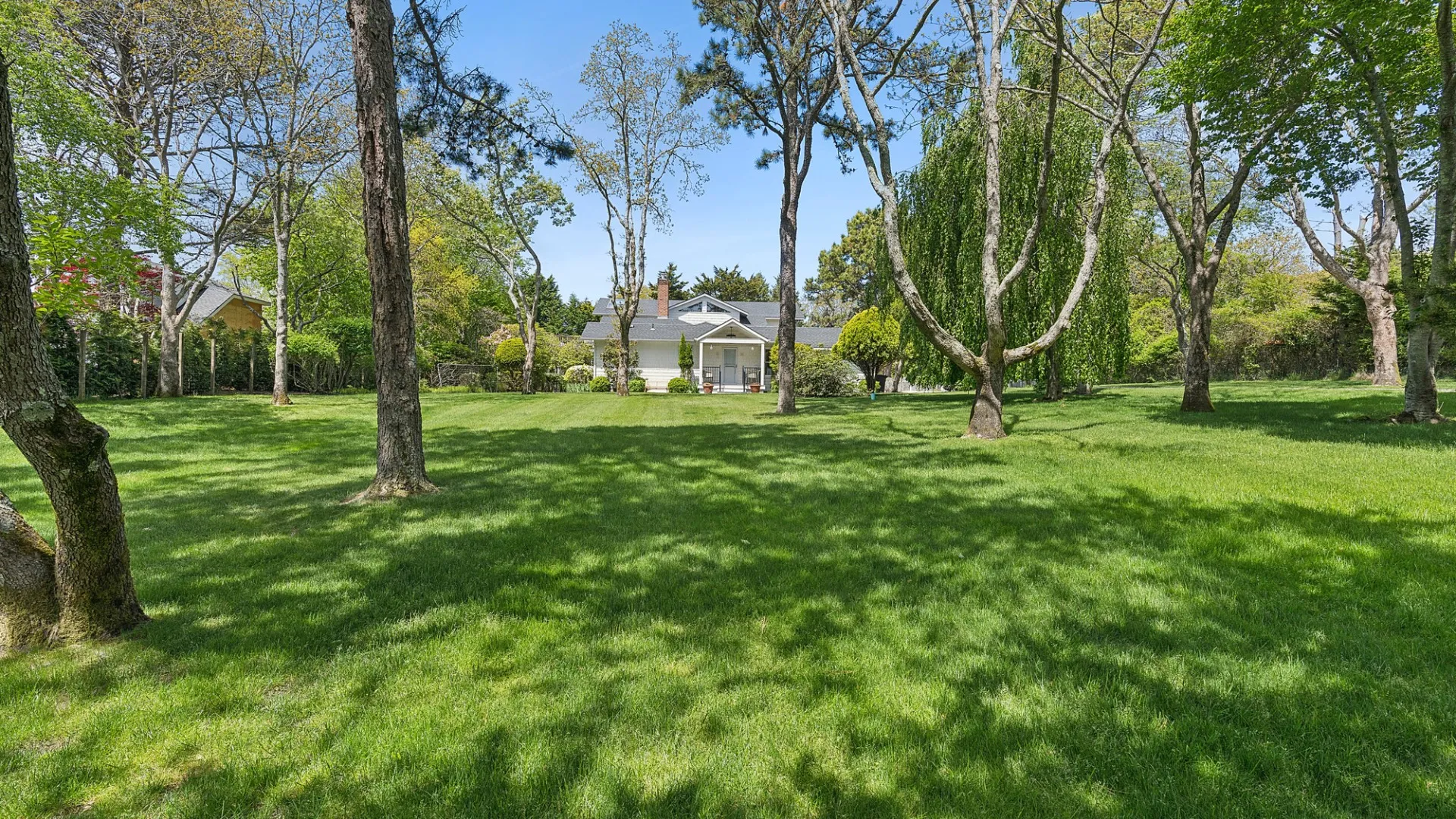 Property at 29 Petrel Road, Southampton, NY 11968 37